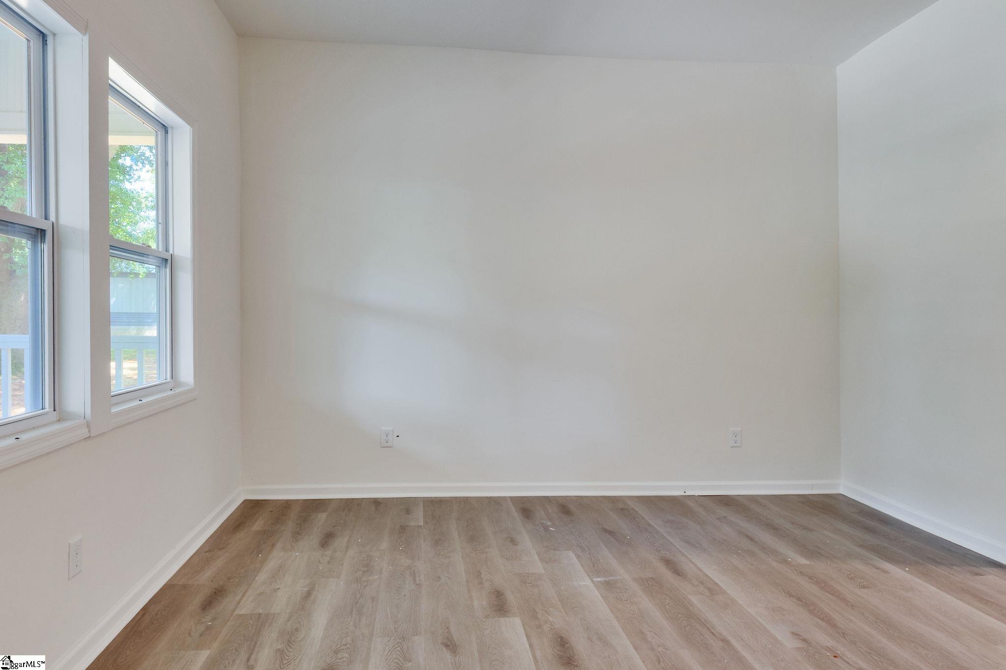 365 Dakota Street Spartanburg, SC 29303