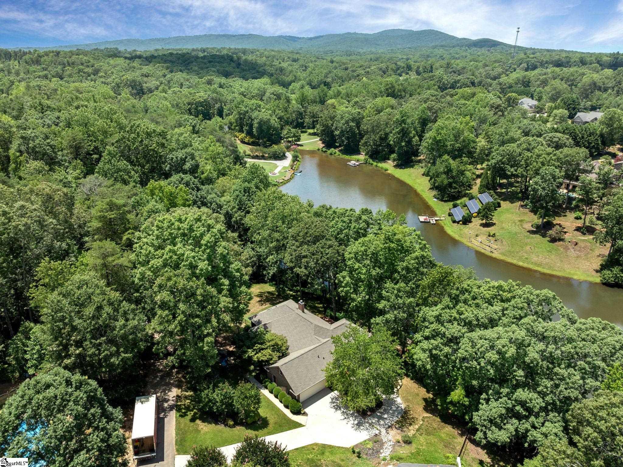 124 Lake Point Drive Taylors, SC 29687