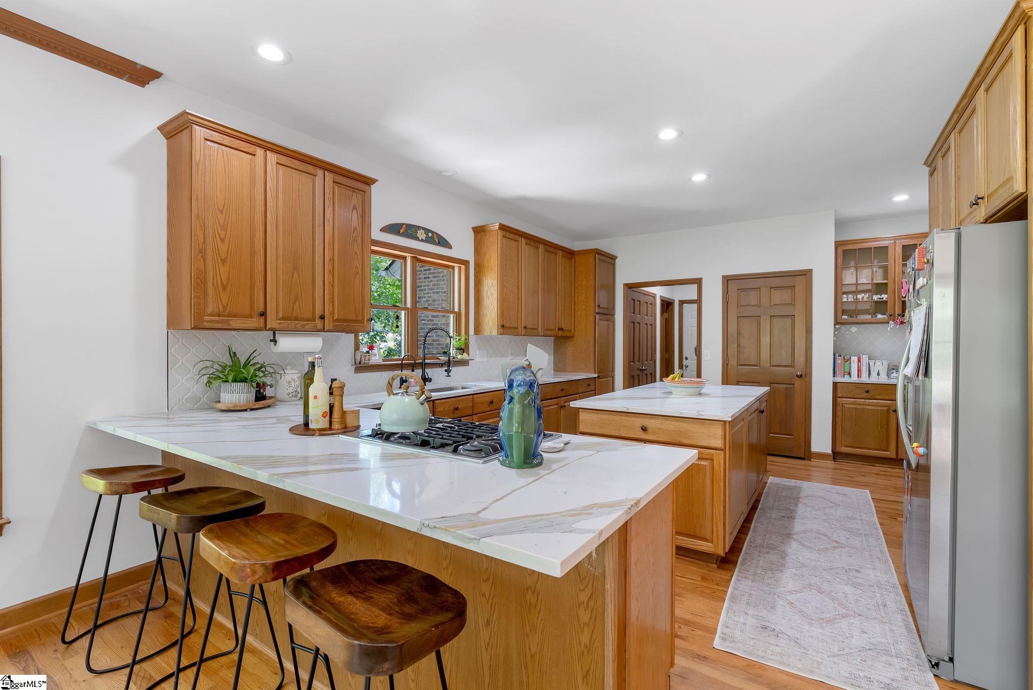 124 Lake Point Drive Taylors, SC 29687