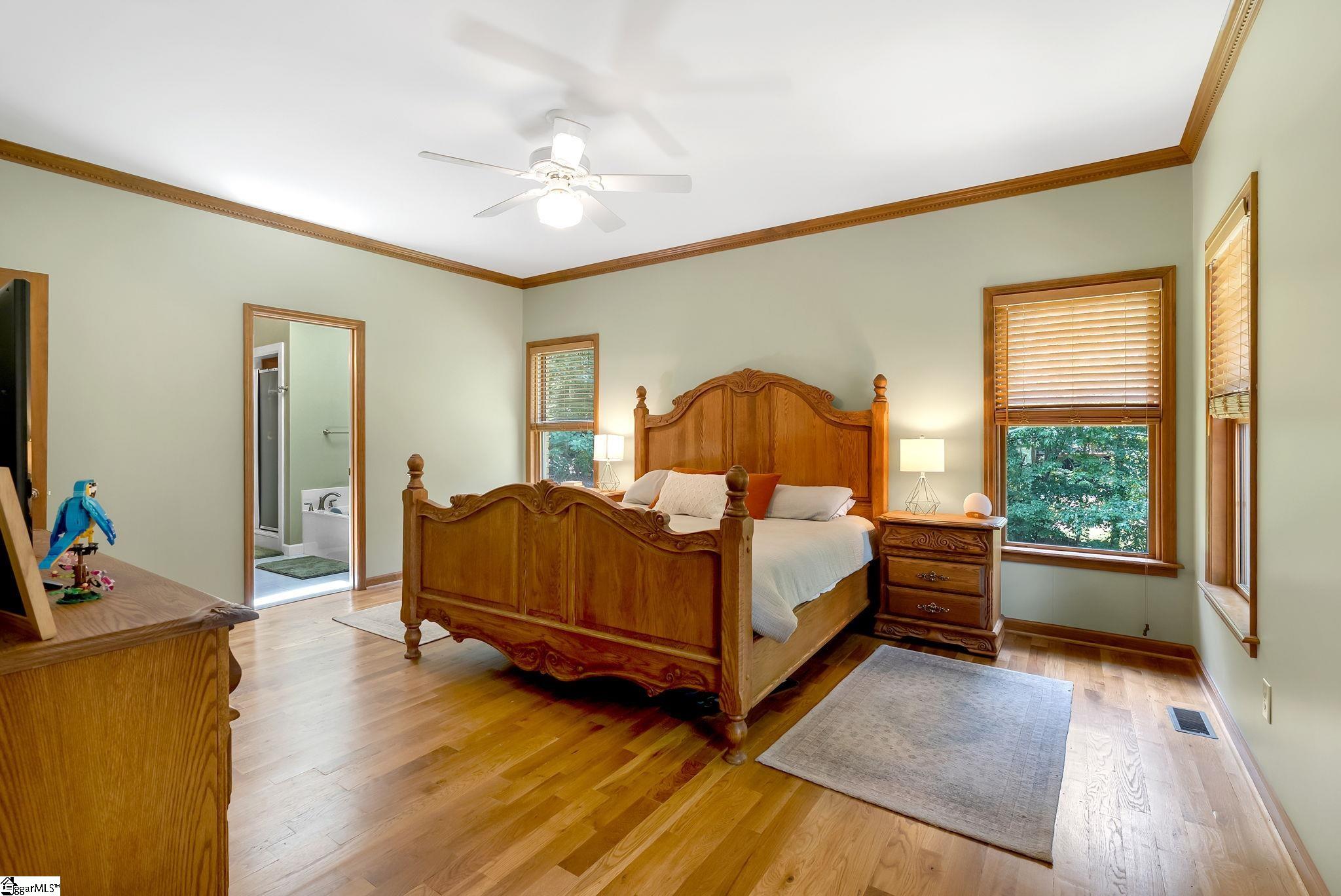 124 Lake Point Drive Taylors, SC 29687