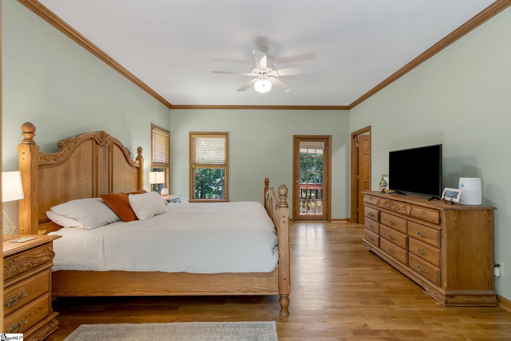 124 Lake Point Drive Taylors, SC 29687