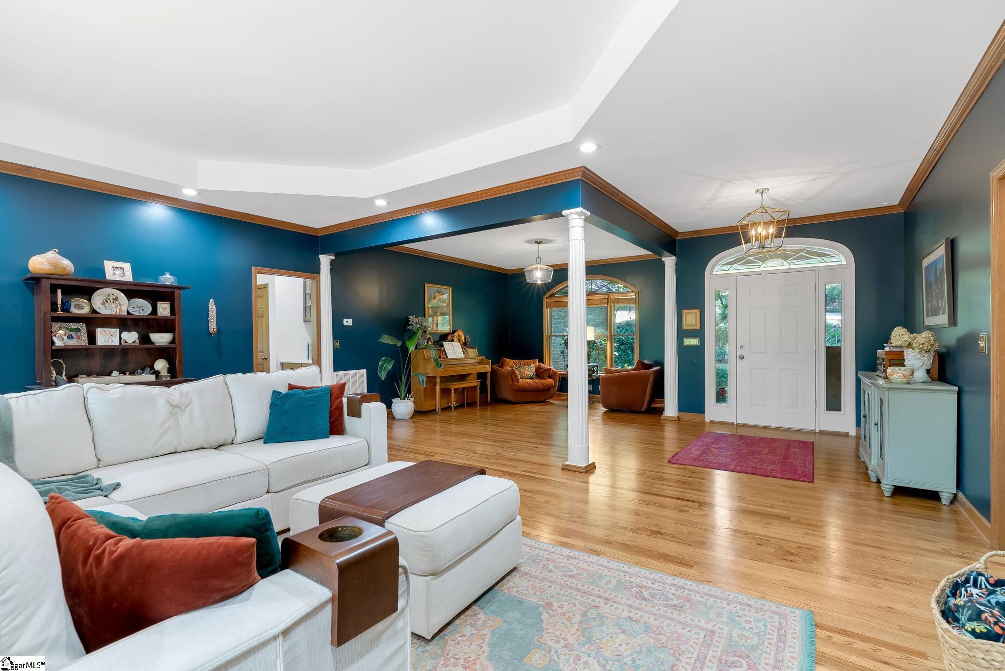 124 Lake Point Drive Taylors, SC 29687