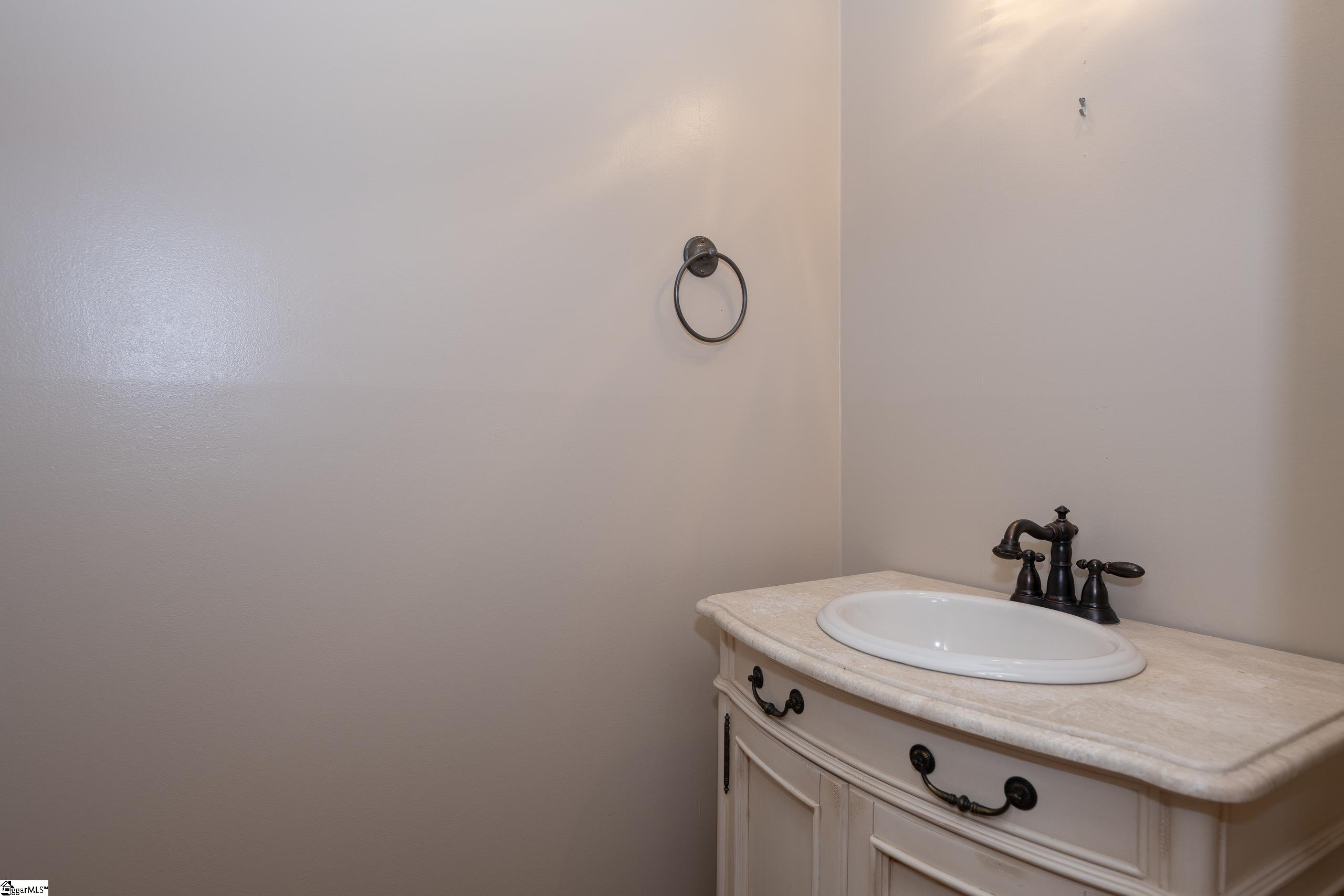 322 N Rutherford Road Greer, SC 29651