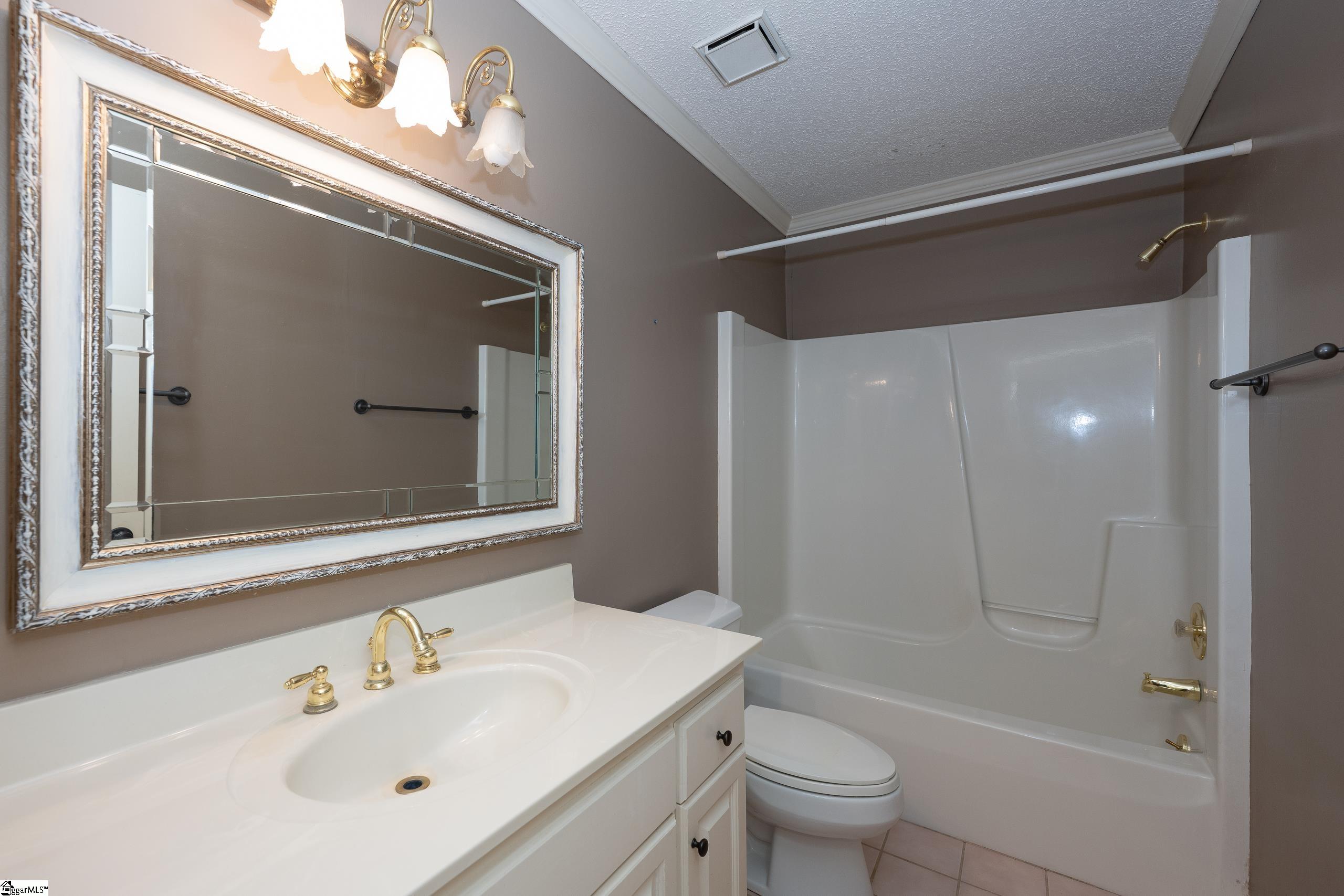 322 N Rutherford Road Greer, SC 29651
