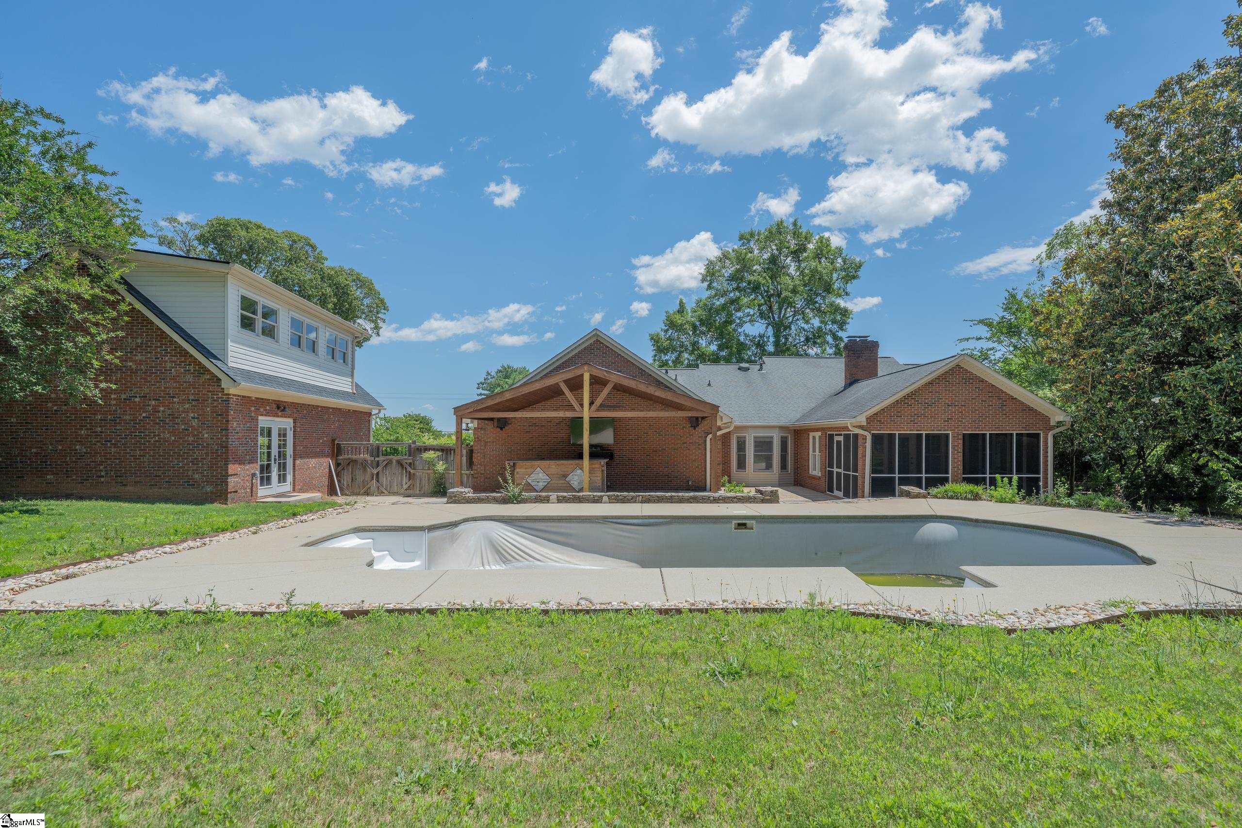 322 N Rutherford Road Greer, SC 29651