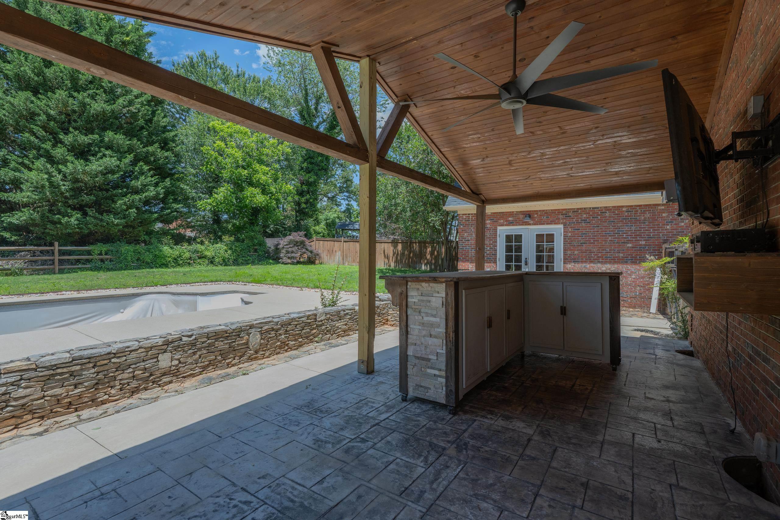 322 N Rutherford Road Greer, SC 29651