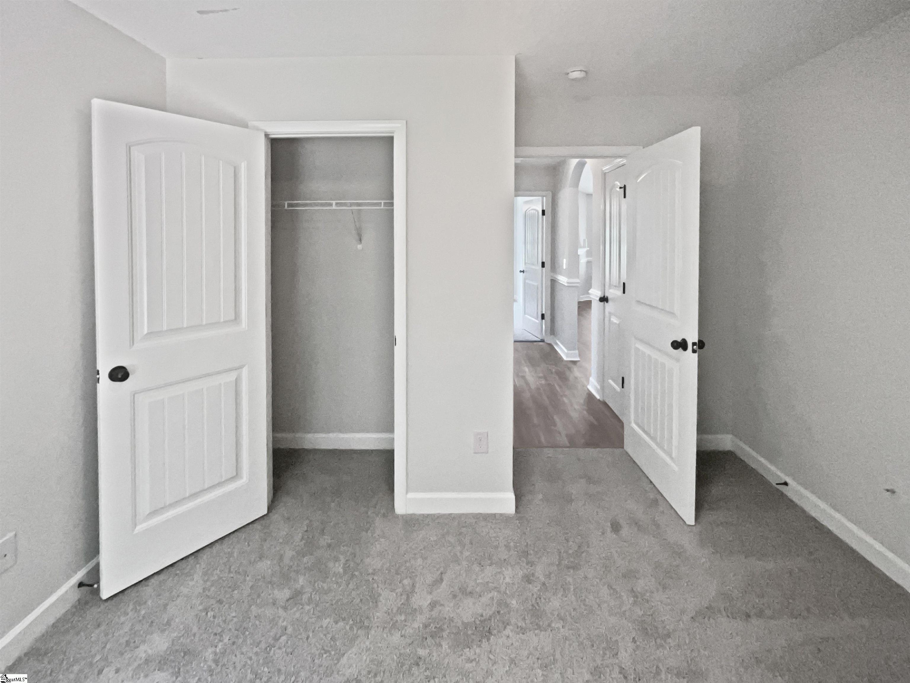 669 Chastine Drive Spartanburg, SC 29301