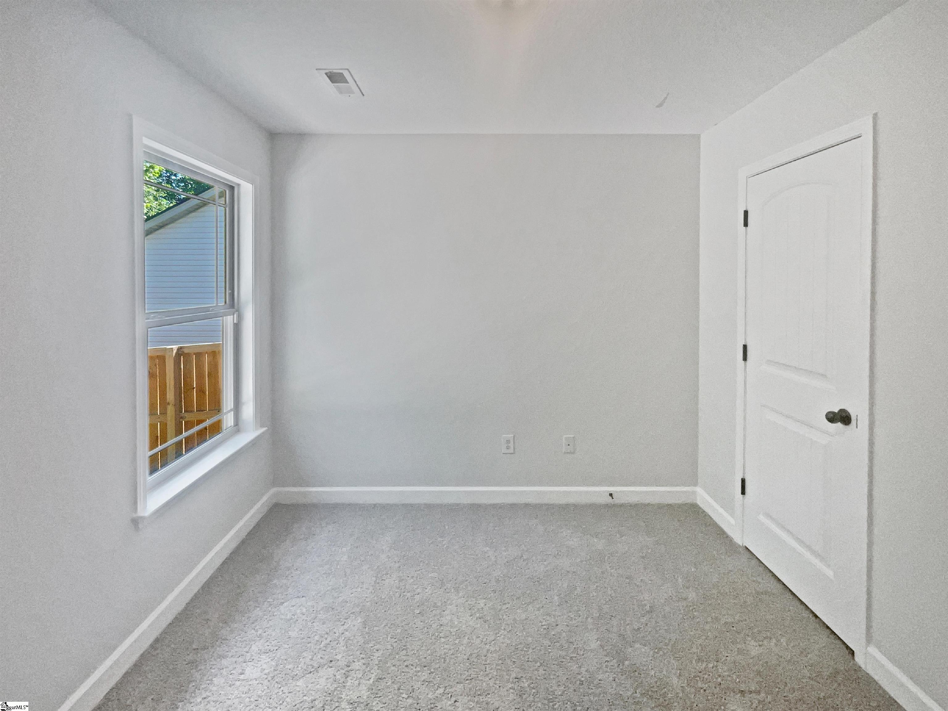 669 Chastine Drive Spartanburg, SC 29301