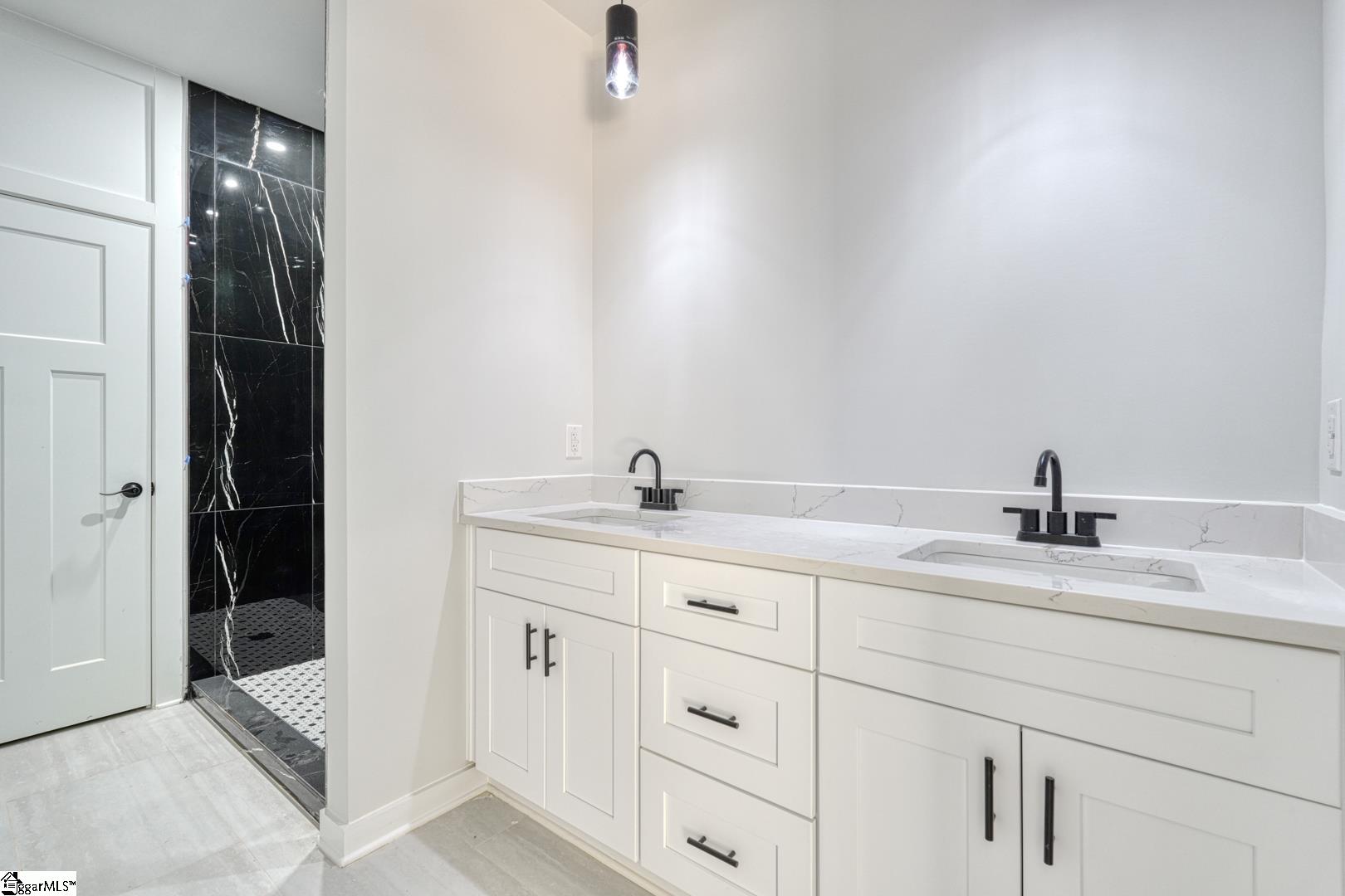 29 Pendleton Road Greenville, SC 29611