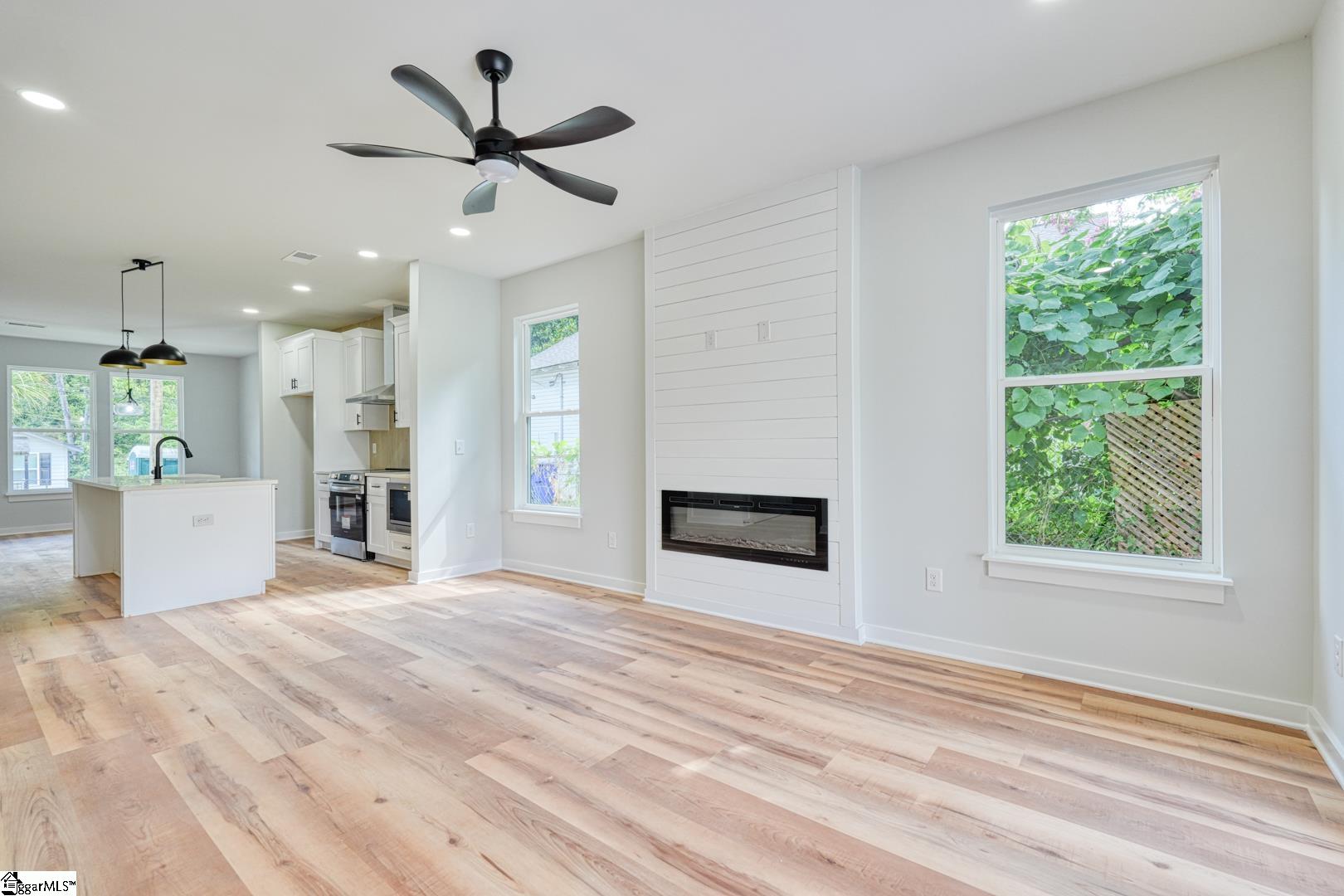 29 Pendleton Road Greenville, SC 29611