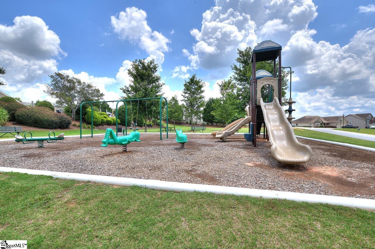 7 Dartford Court Easley, SC 29642