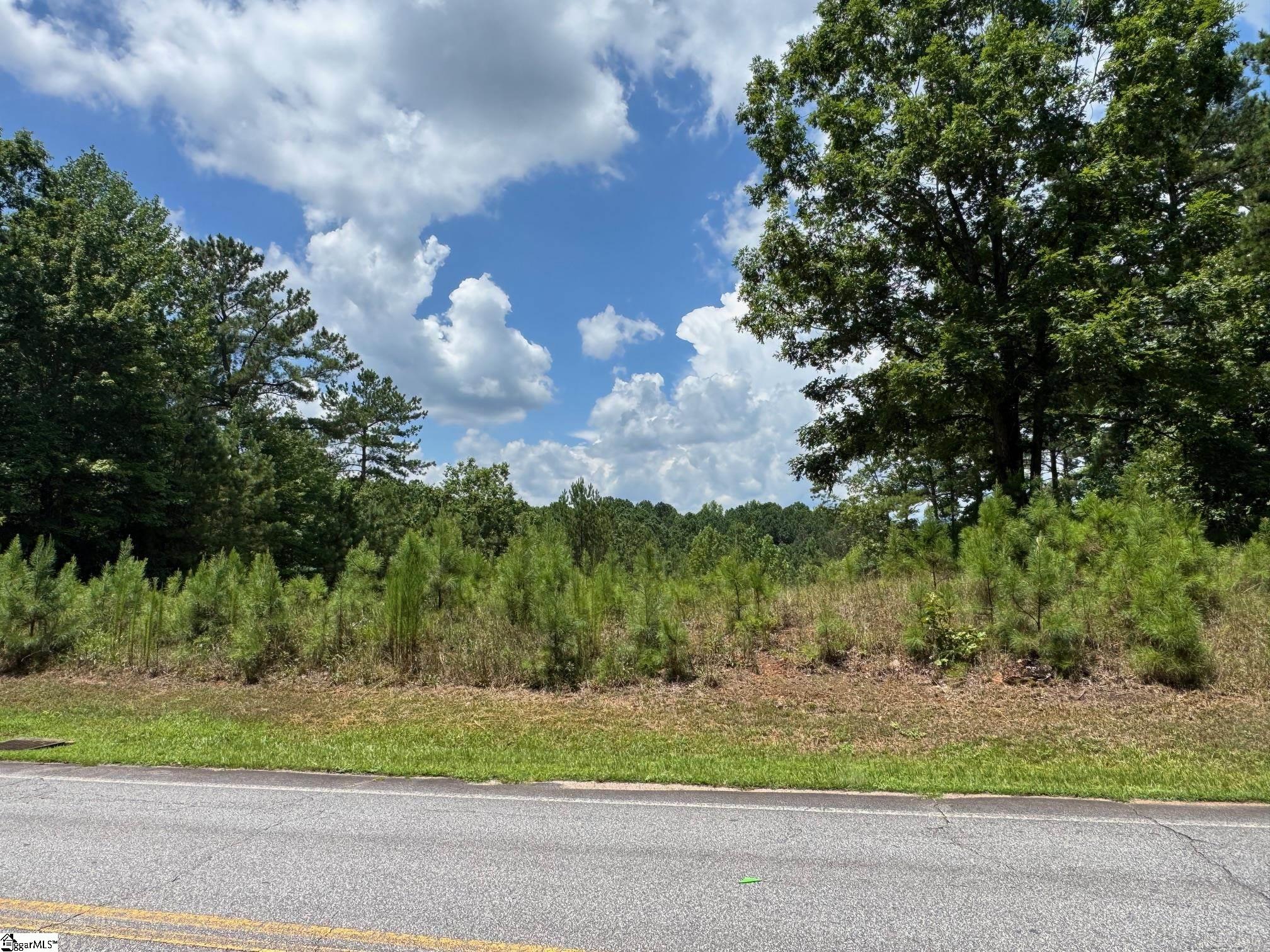 384 Cliffs South Parkway Salem, SC 29676