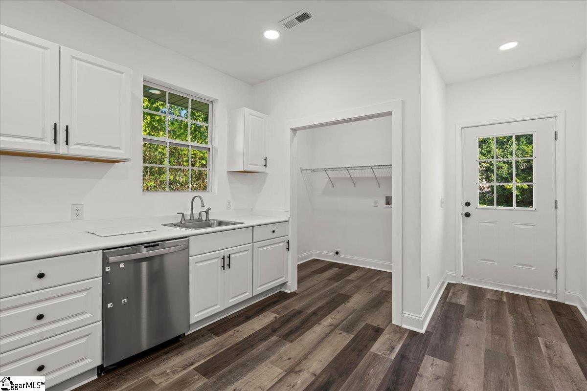 99 Allen Avenue Spartanburg, SC 29303