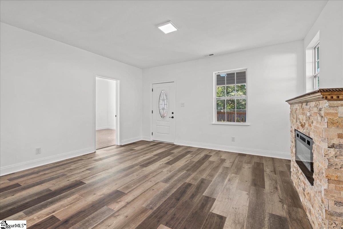 99 Allen Avenue Spartanburg, SC 29303
