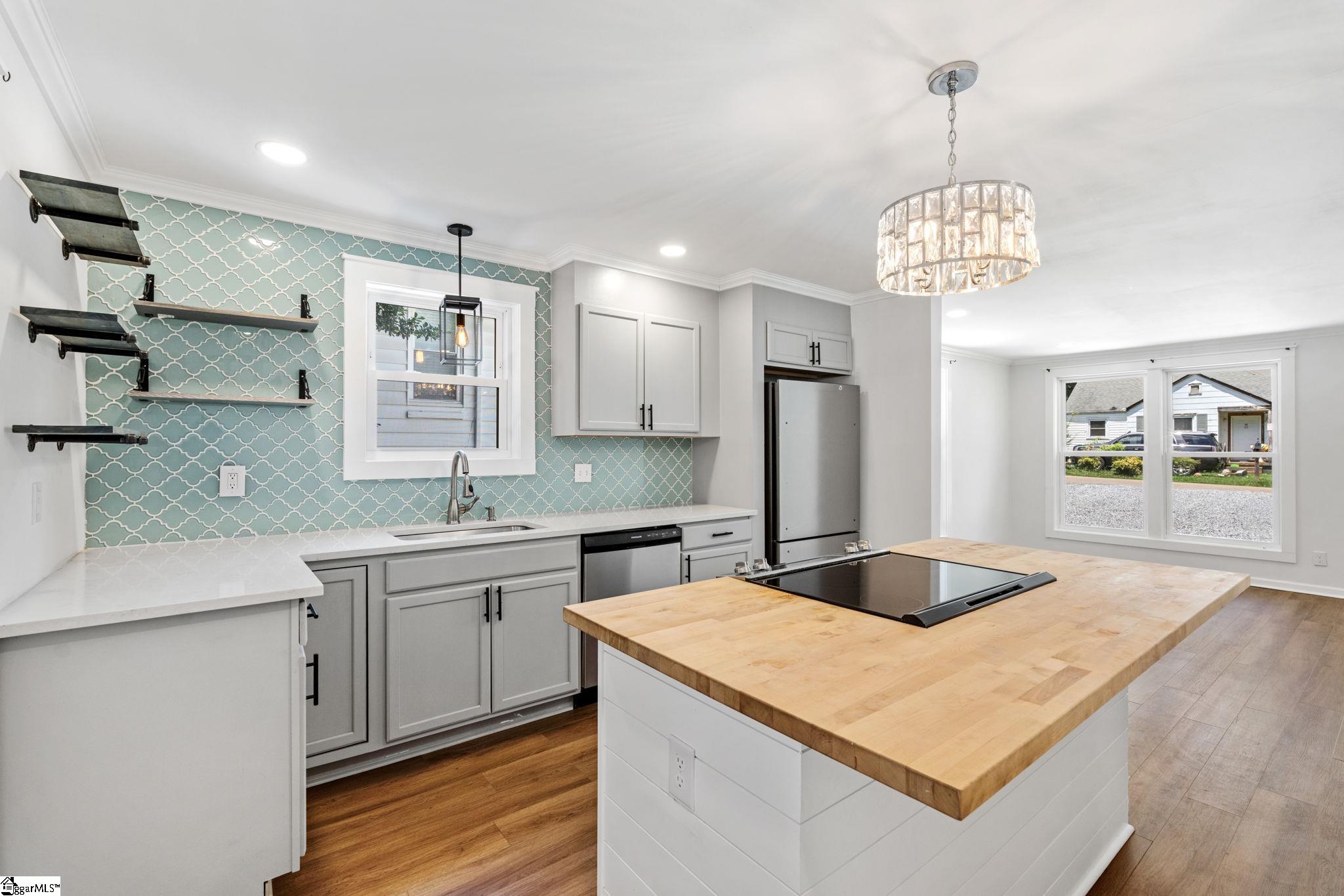 12 Hudson Street Greenville, SC 29609
