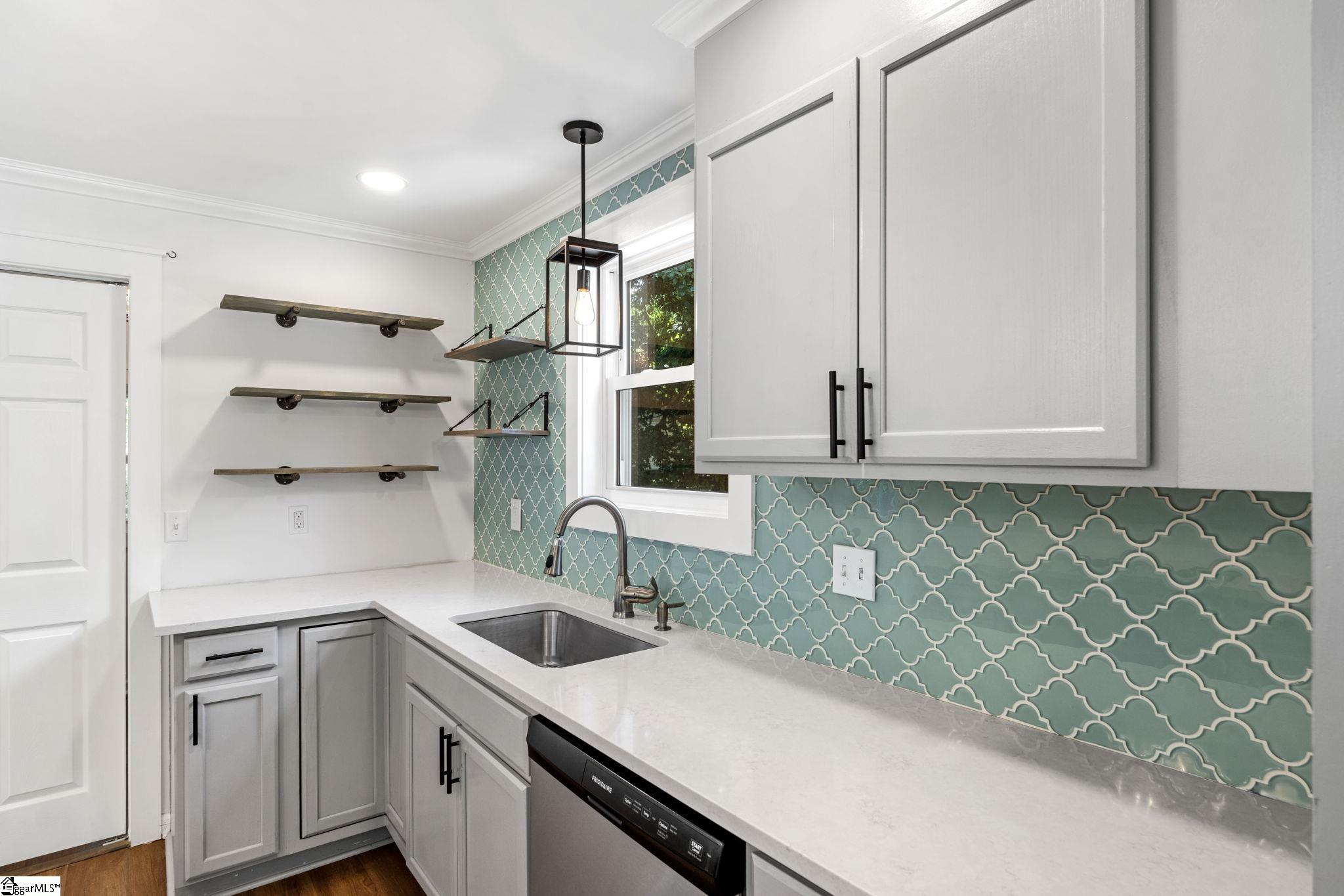 12 Hudson Street Greenville, SC 29609