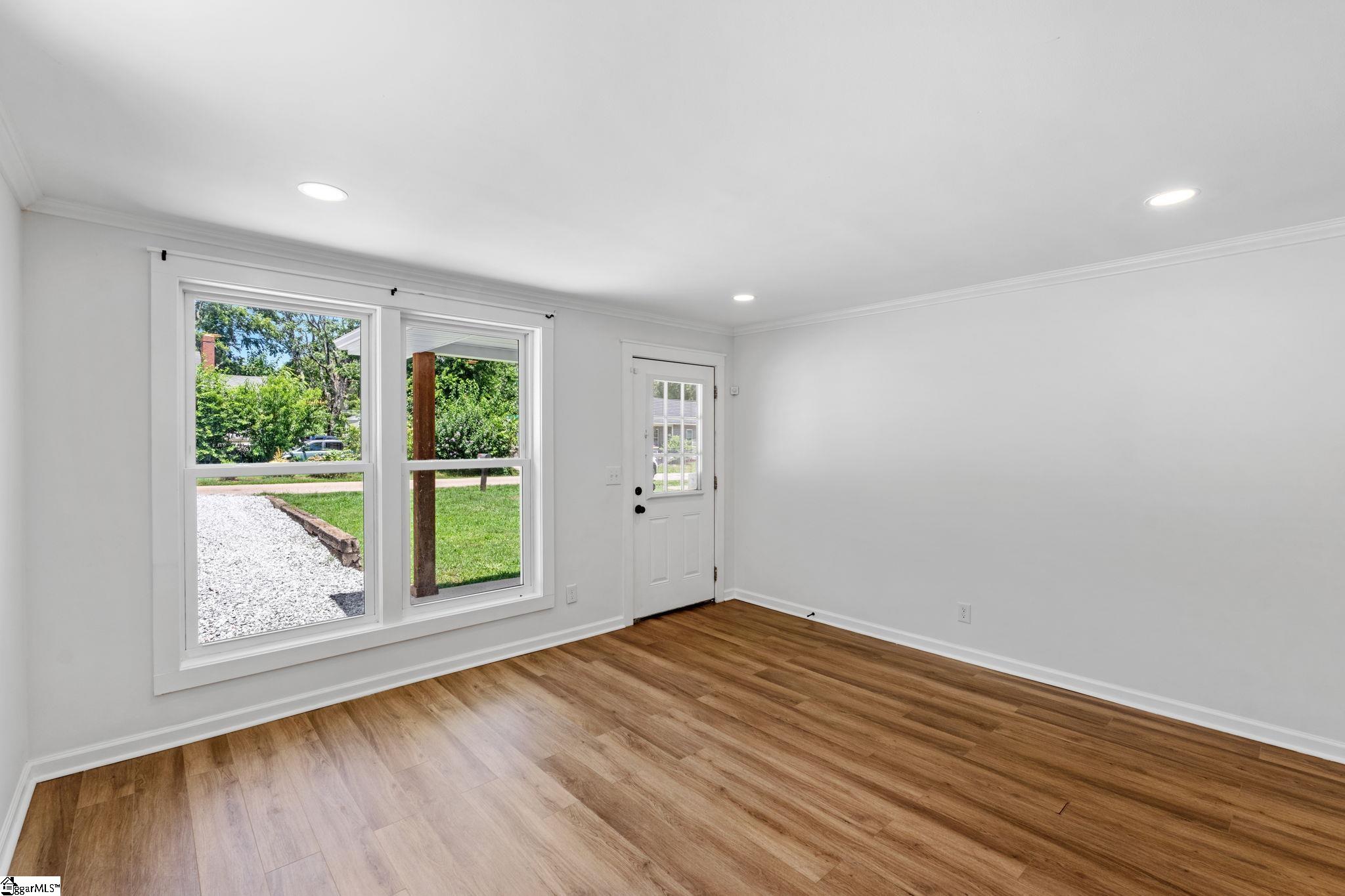 12 Hudson Street Greenville, SC 29609