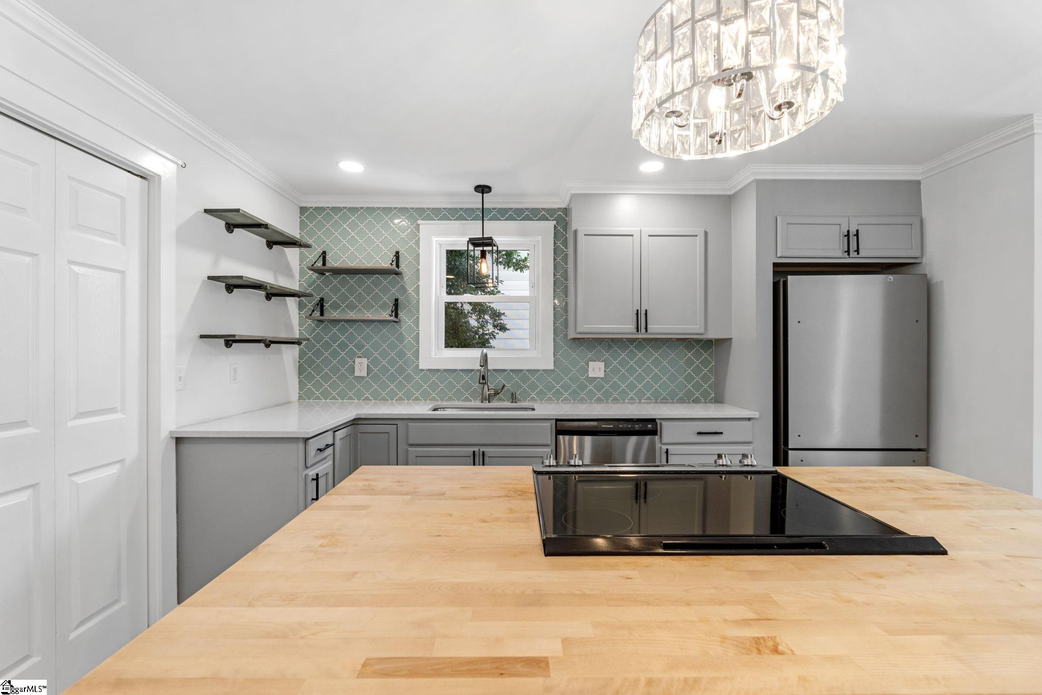 12 Hudson Street Greenville, SC 29609