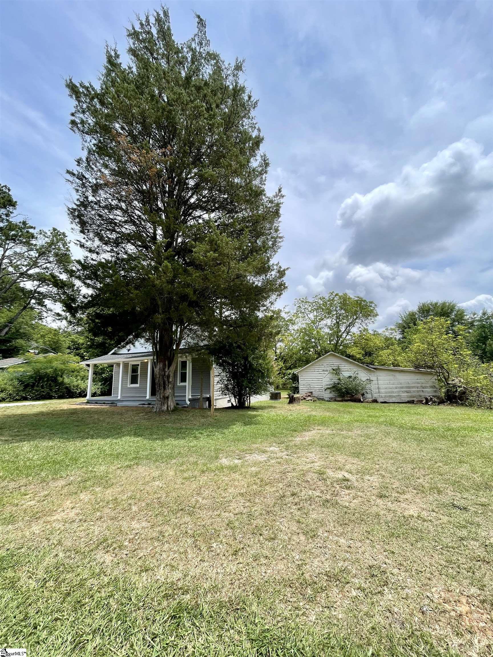 129 Montgomery Street Roebuck, SC 29376