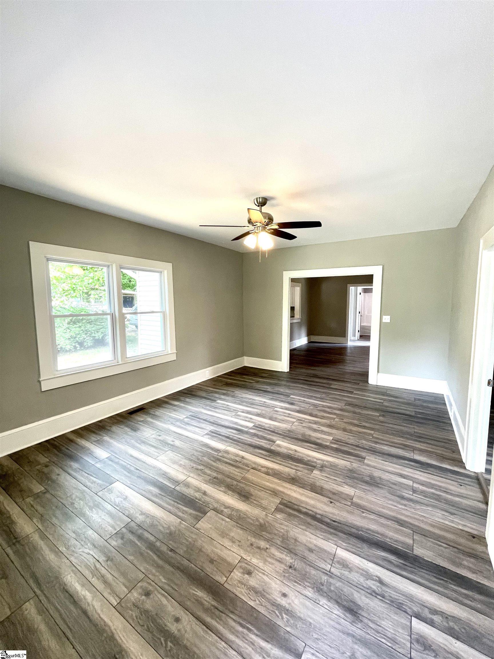 129 Montgomery Street Roebuck, SC 29376