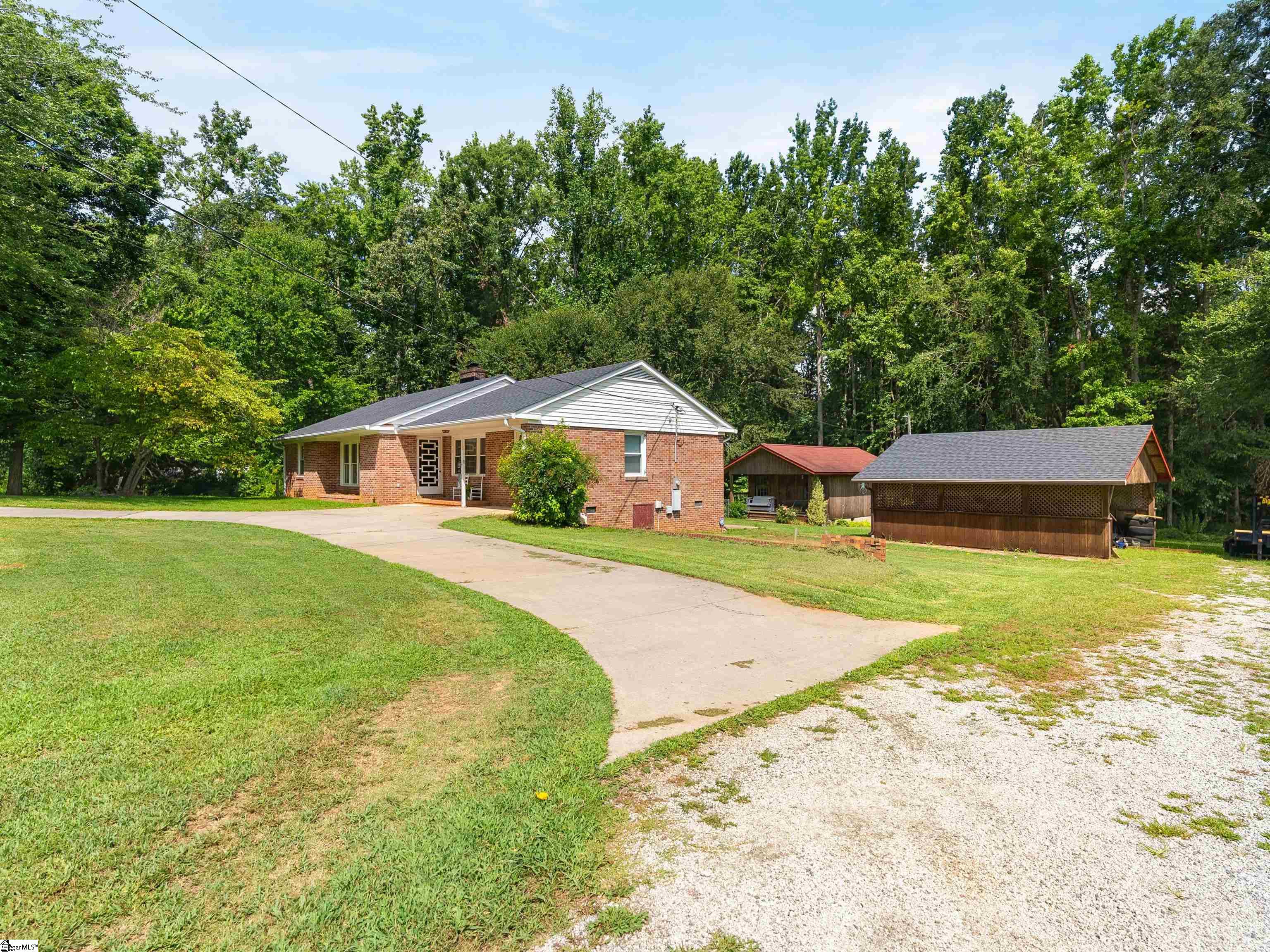 115 Kingston Drive Laurens, SC 29360