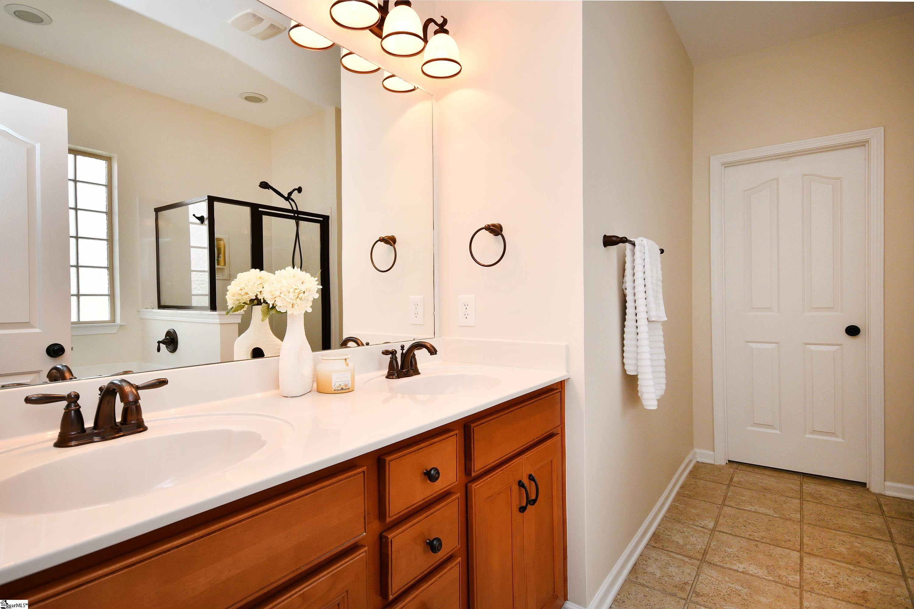 2 Jillian Lee Court Simpsonville, SC 29681