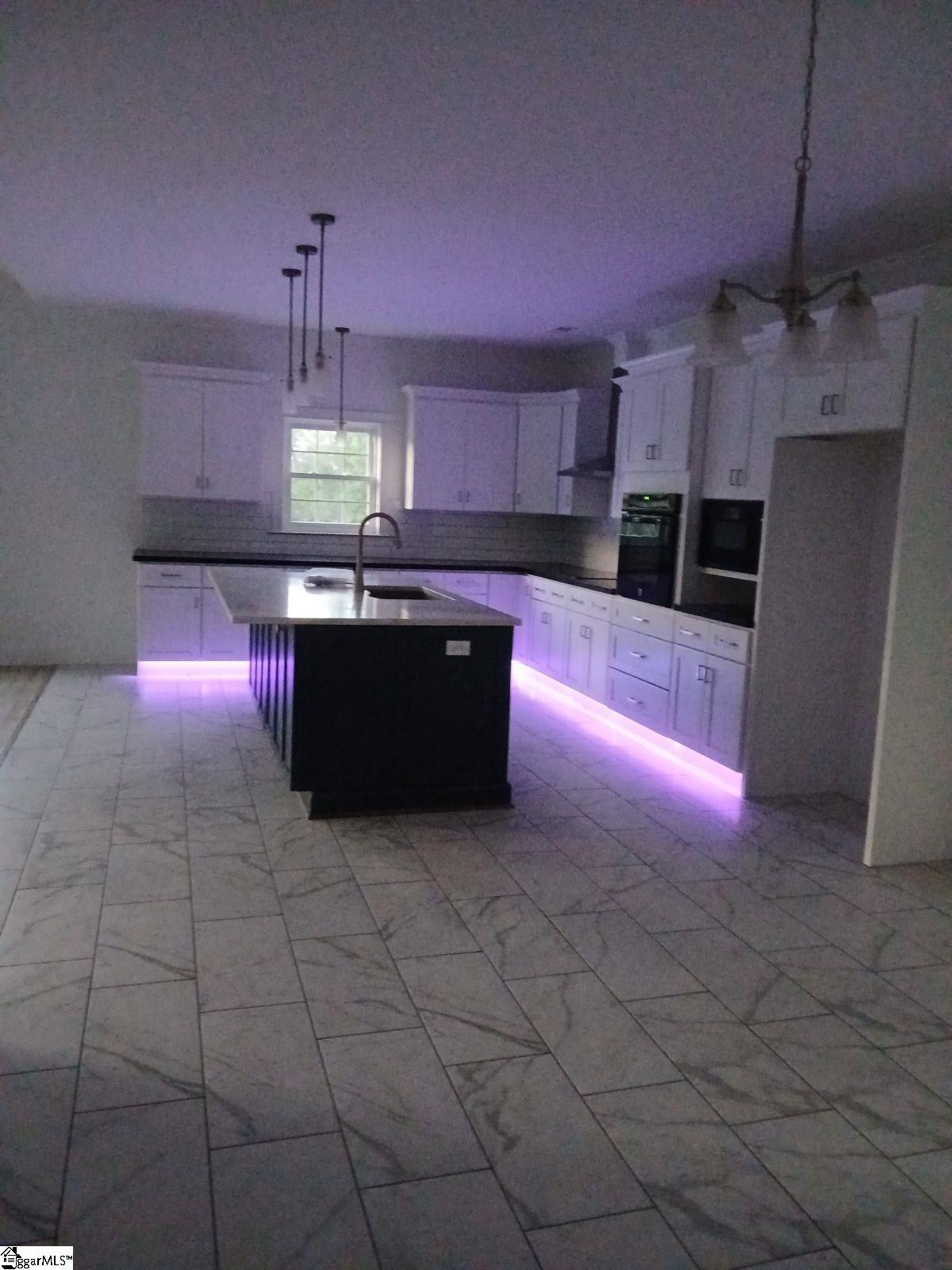 816 E Carolina Avenue Clinton, SC 29325
