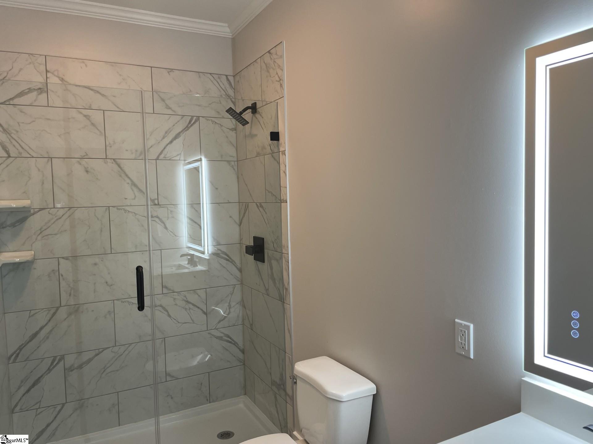 816 E Carolina Avenue Clinton, SC 29325