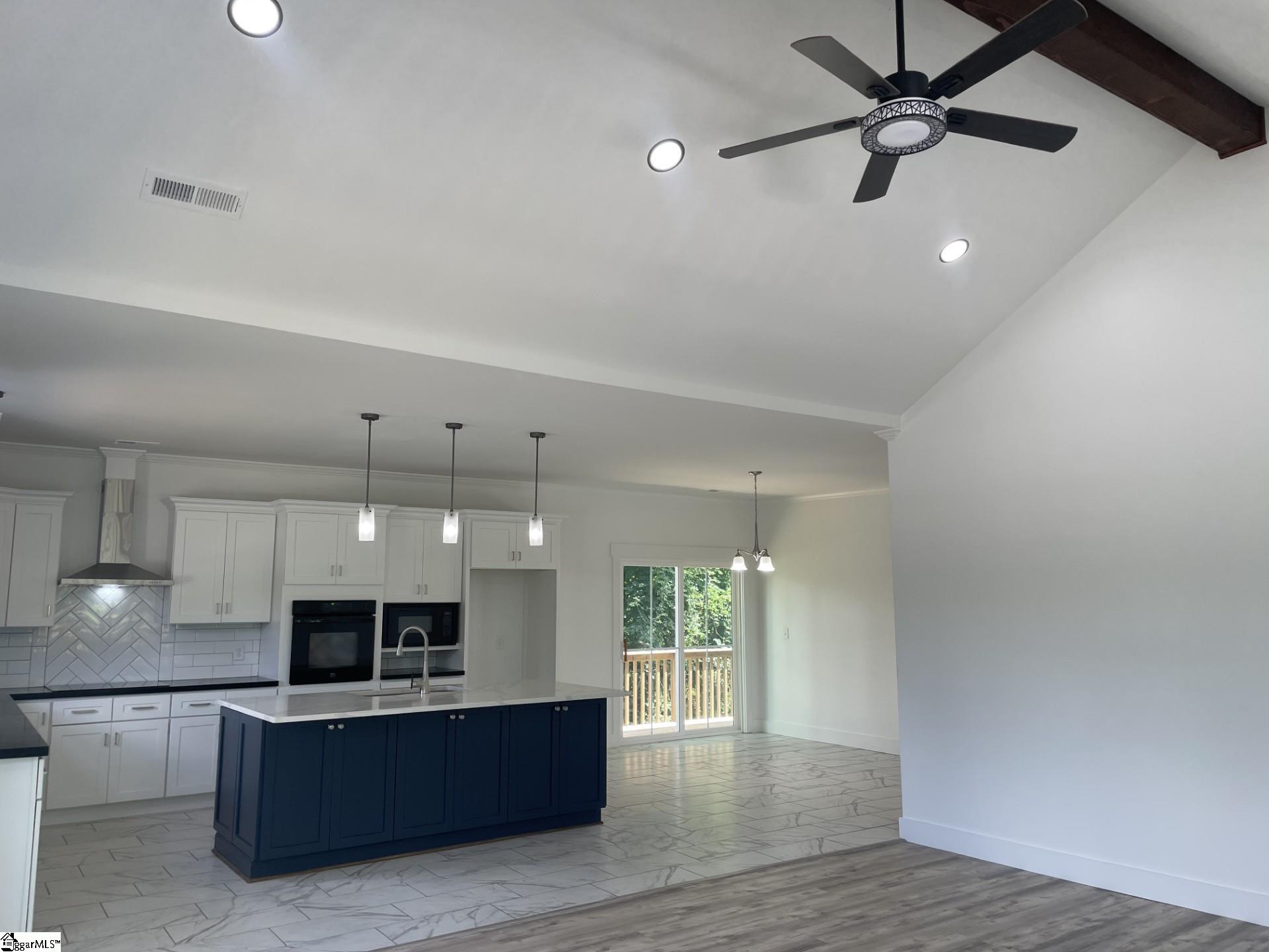 816 E Carolina Avenue Clinton, SC 29325