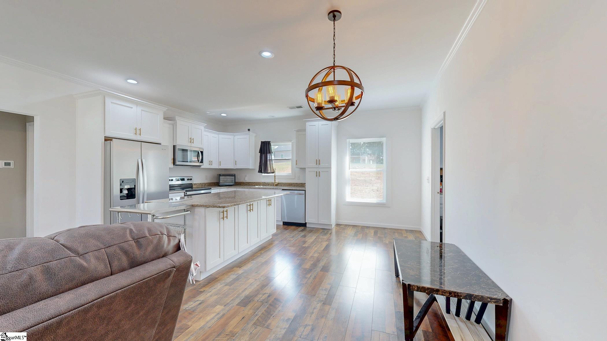 315 W Broad Street Iva, SC 29655