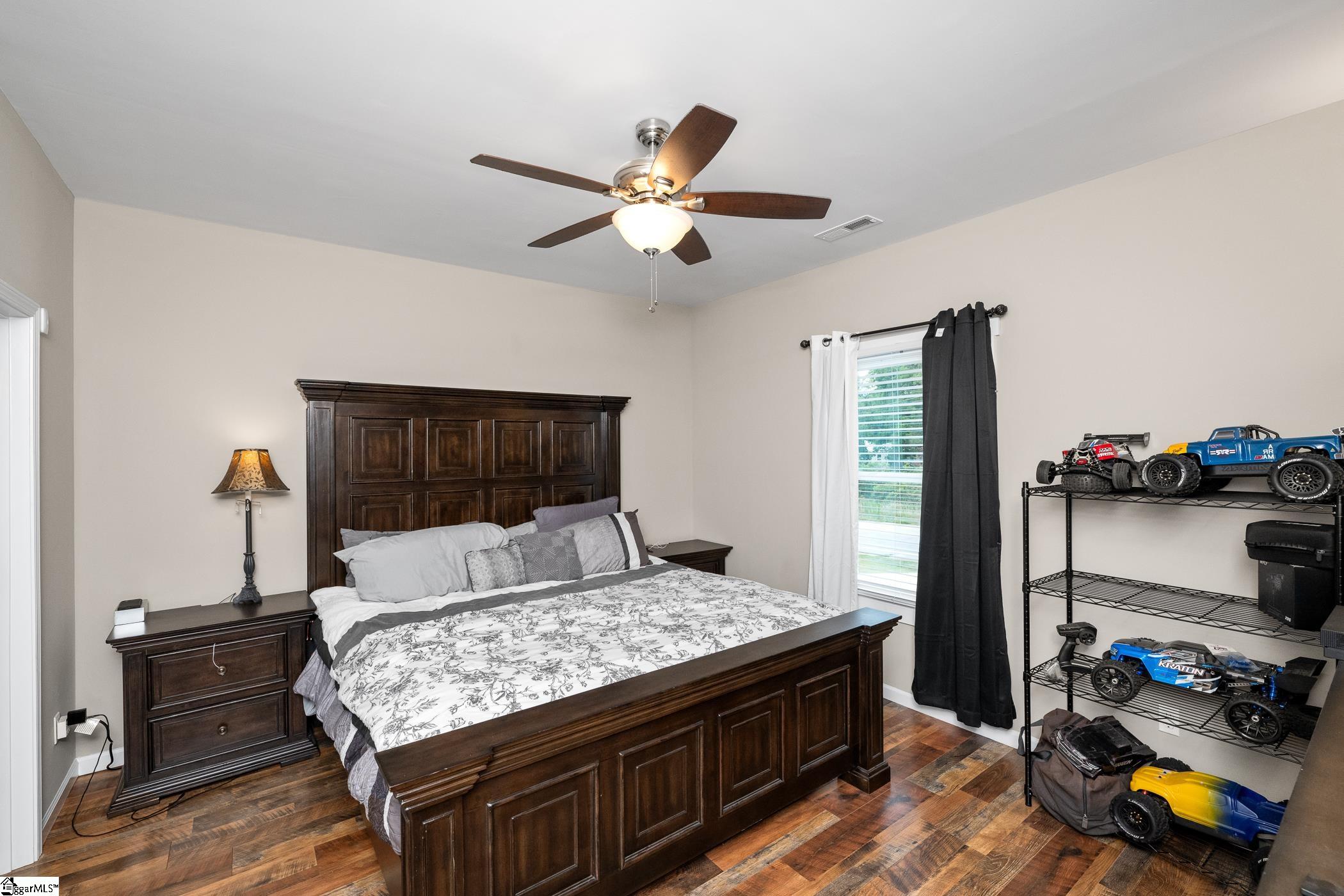 315 W Broad Street Iva, SC 29655