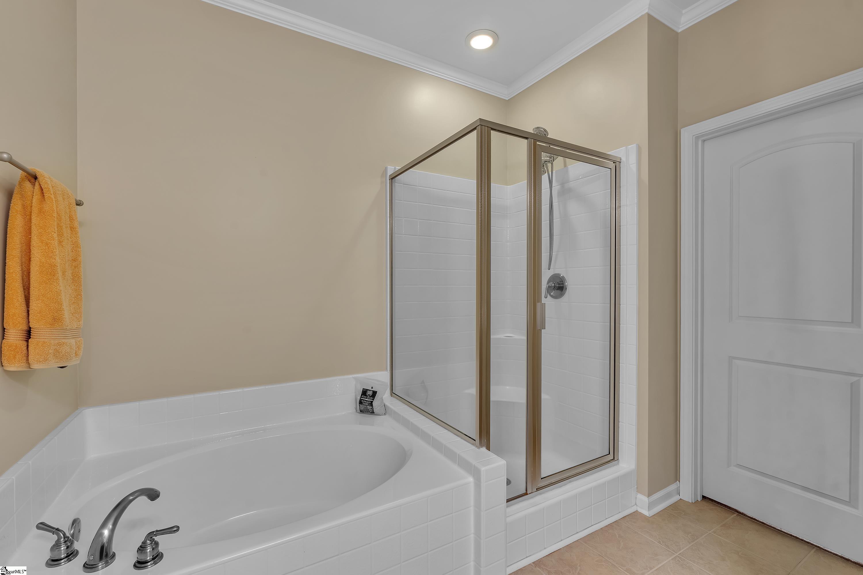 184 Shady Grove Drive Simpsonville, SC 29681