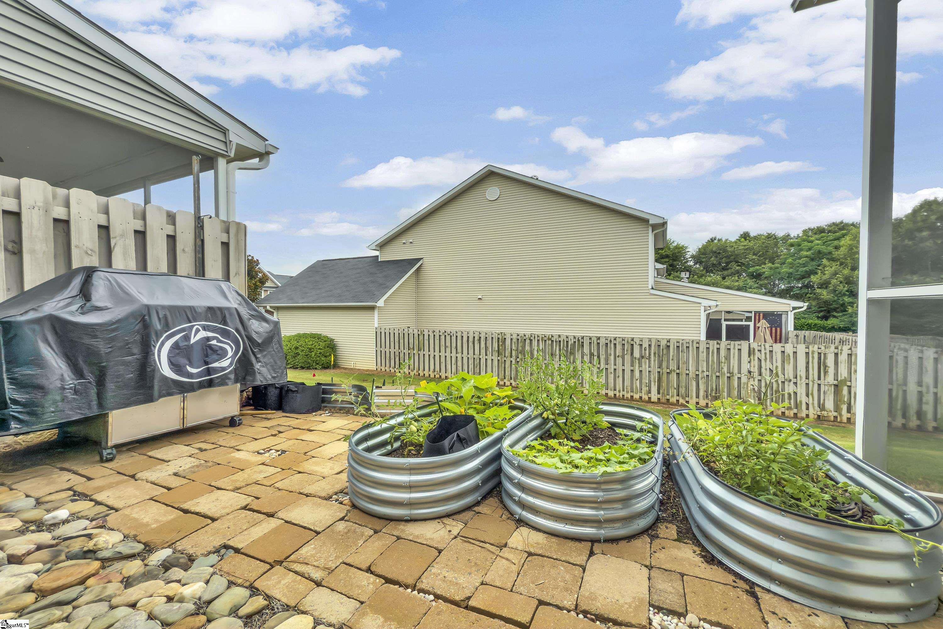 184 Shady Grove Drive Simpsonville, SC 29681