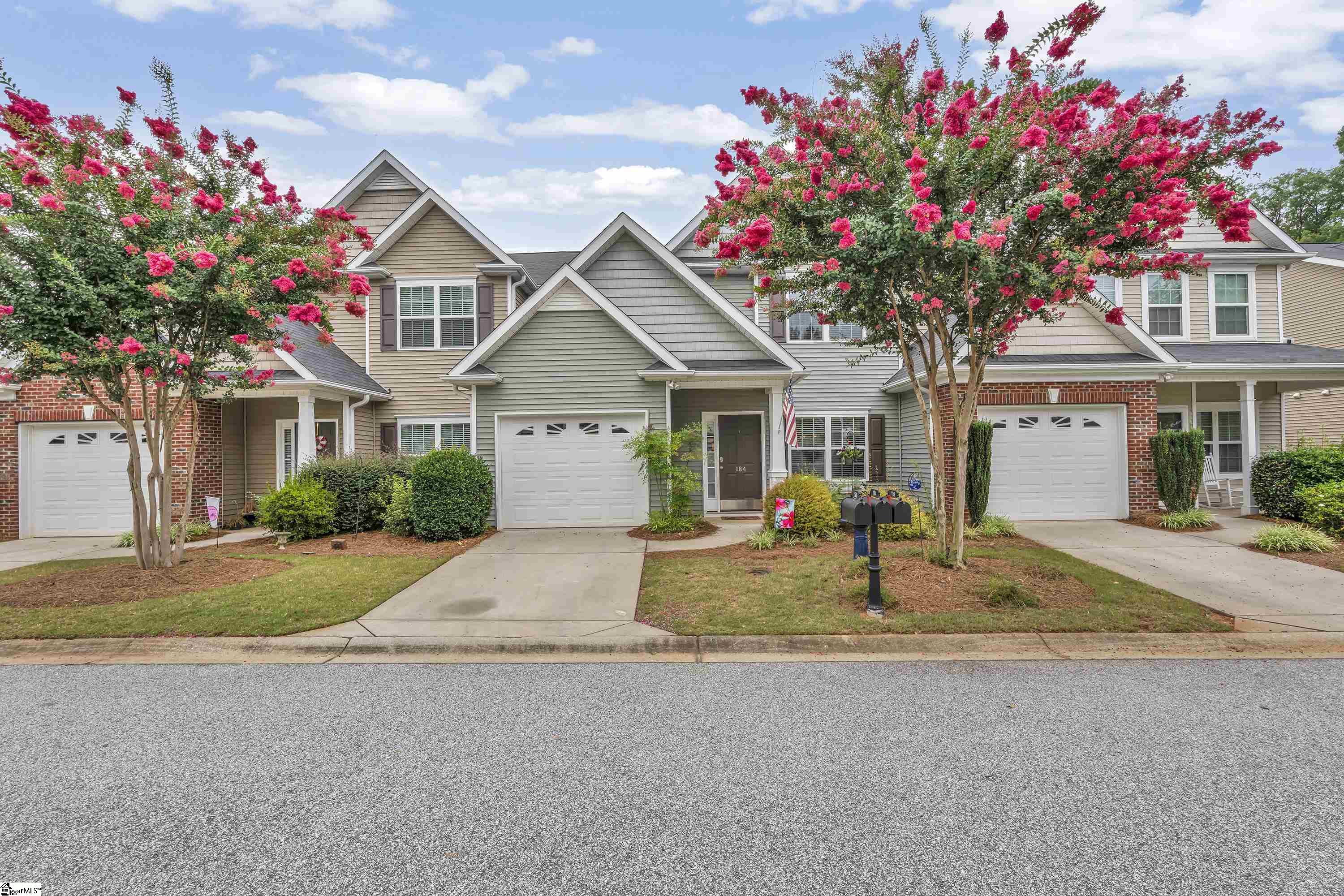 184 Shady Grove Drive Simpsonville, SC 29681