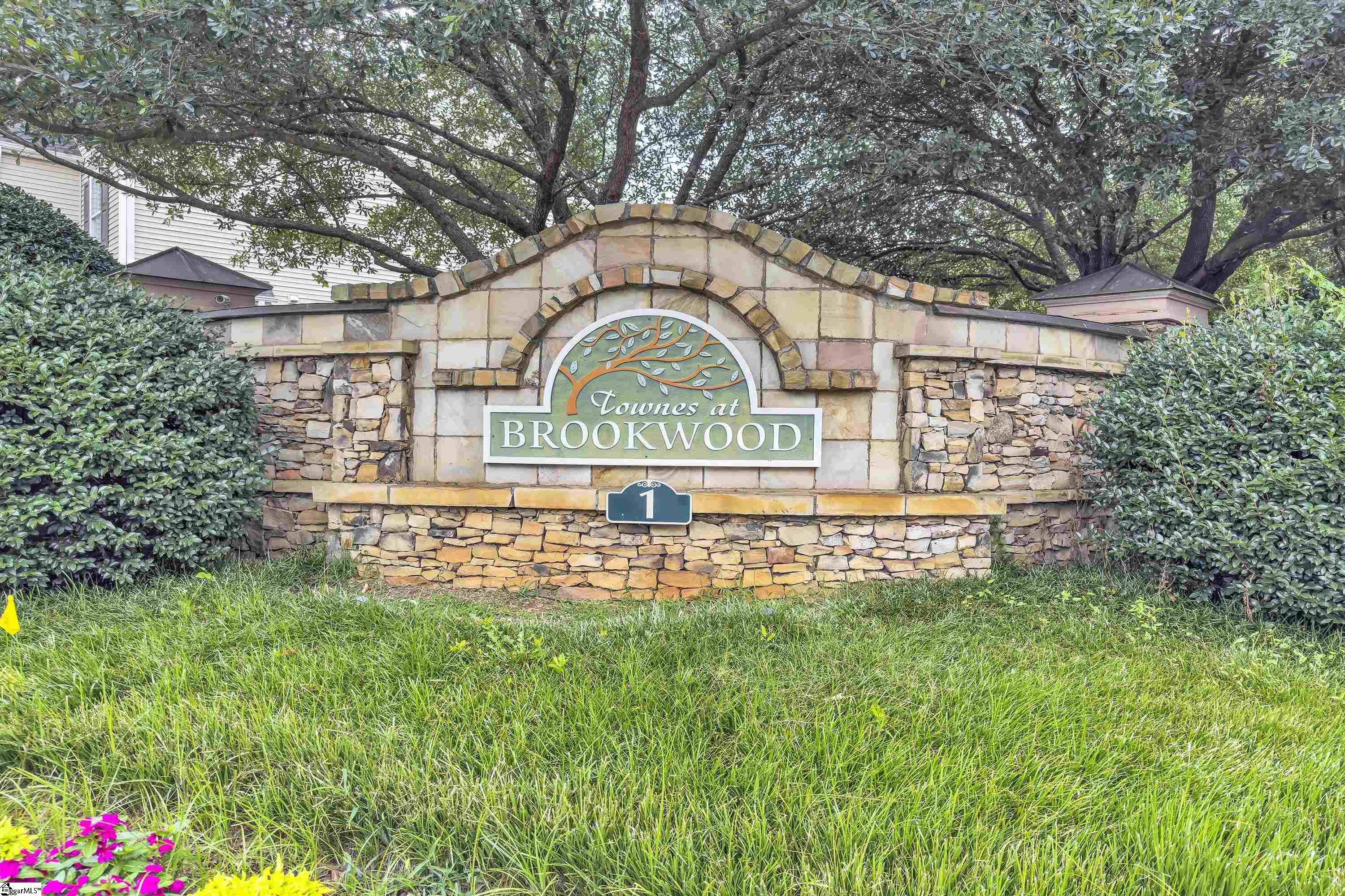184 Shady Grove Drive Simpsonville, SC 29681