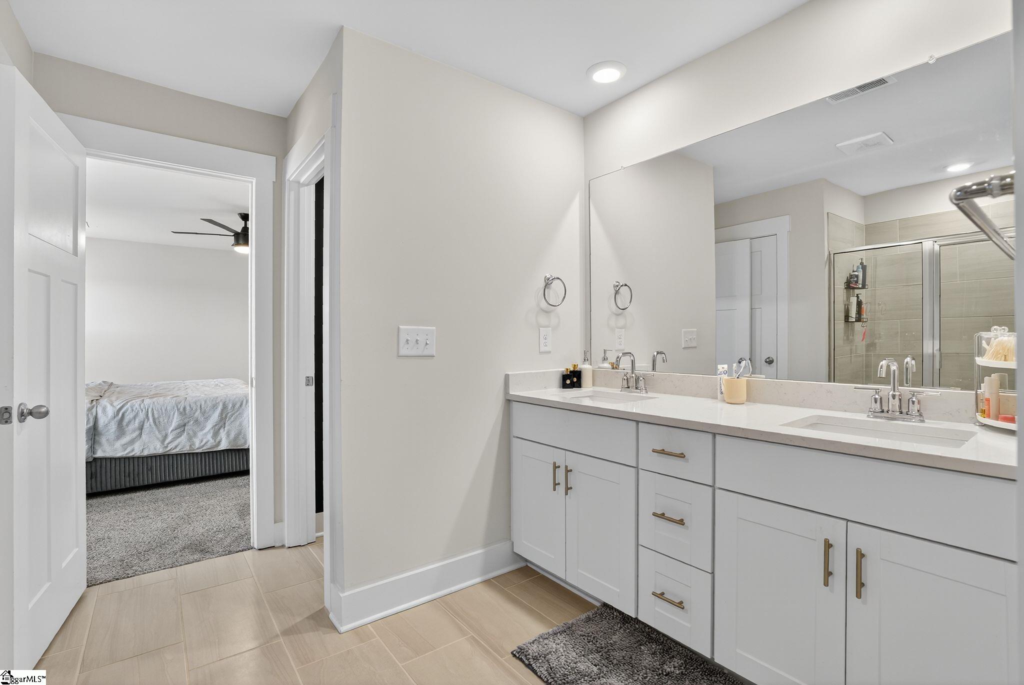 10 Shorncliffe Road Simpsonville, SC 29680
