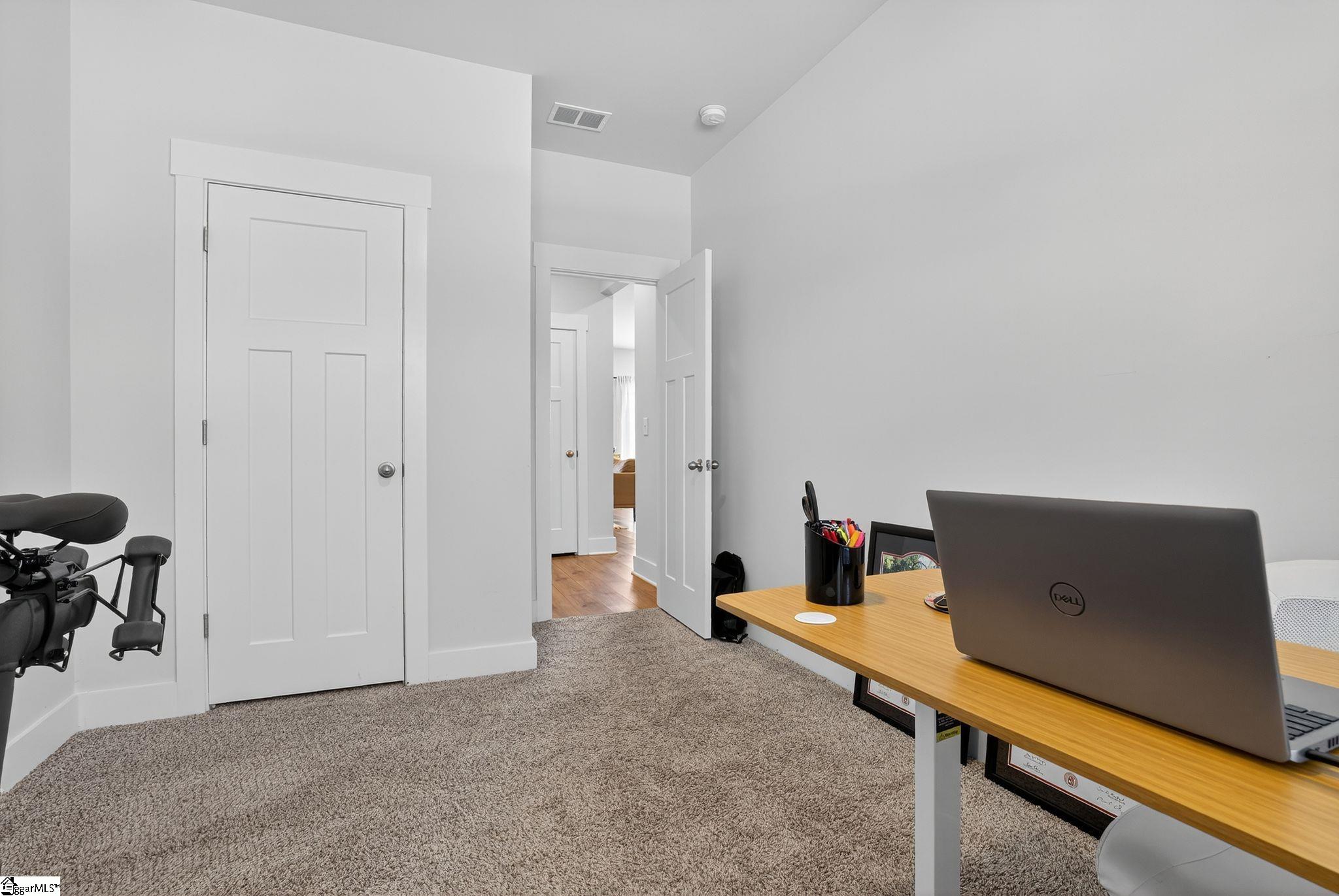 10 Shorncliffe Road Simpsonville, SC 29680