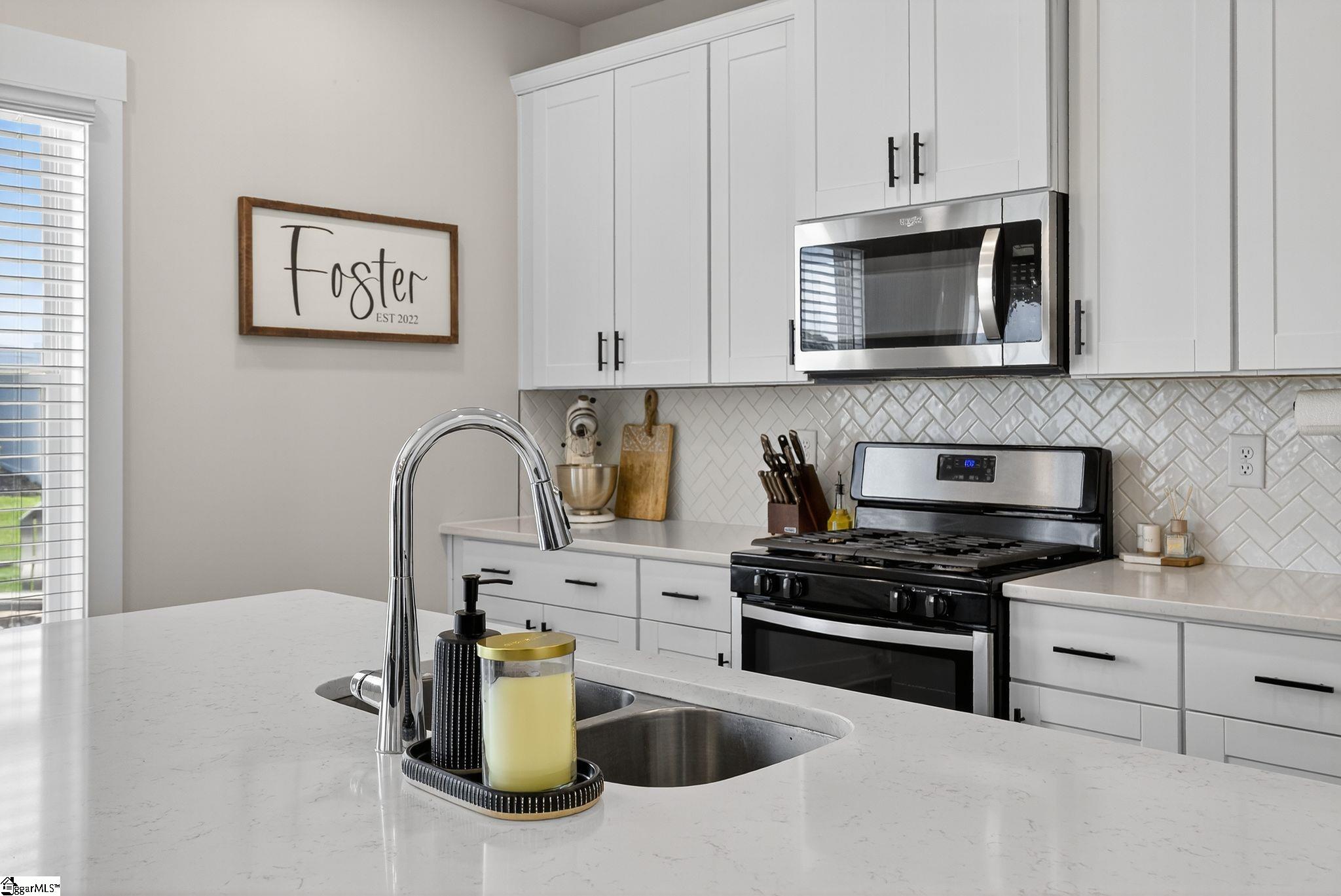 10 Shorncliffe Road Simpsonville, SC 29680