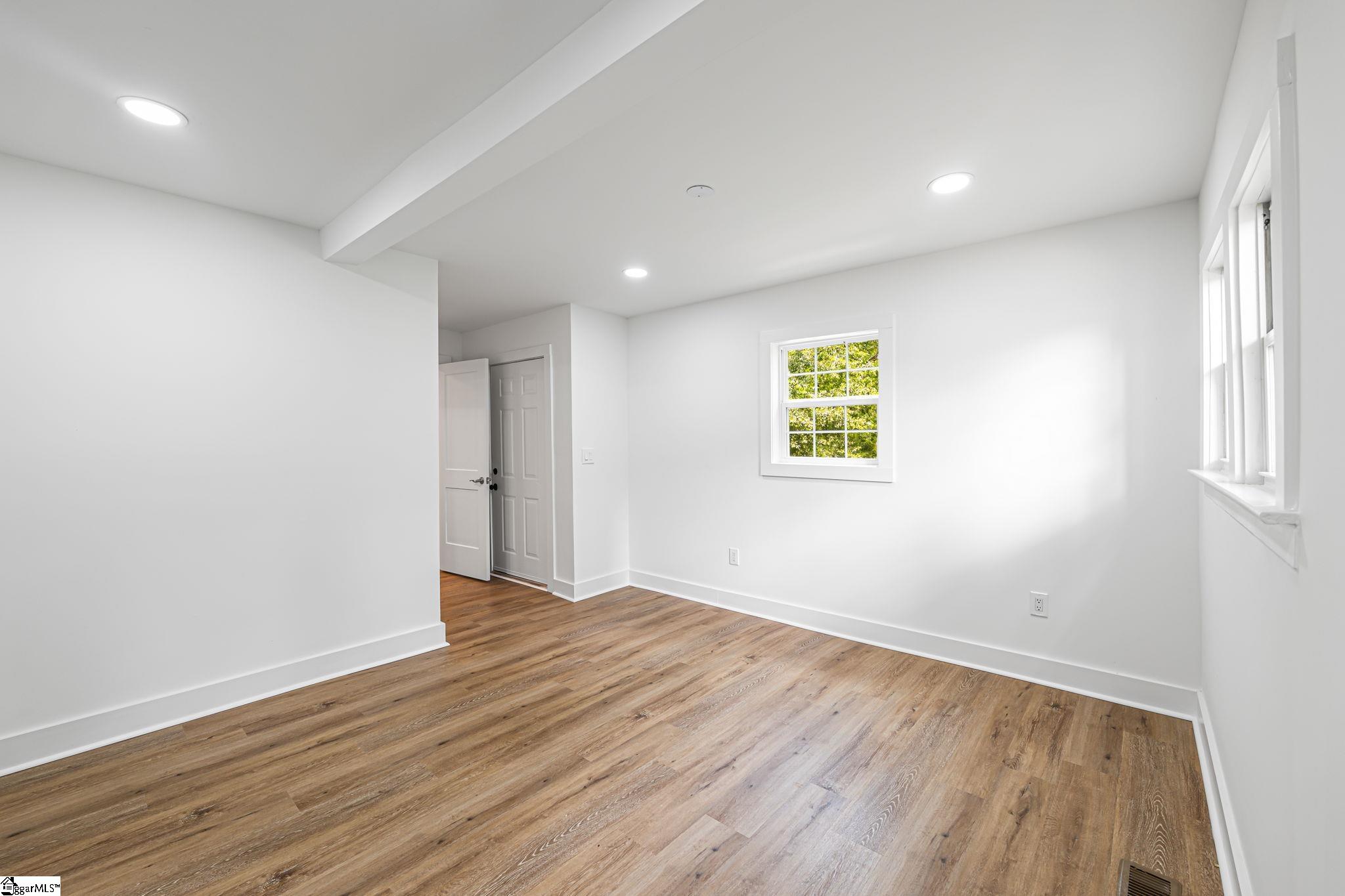 20 Lyncrest Street Greenville, SC 29611
