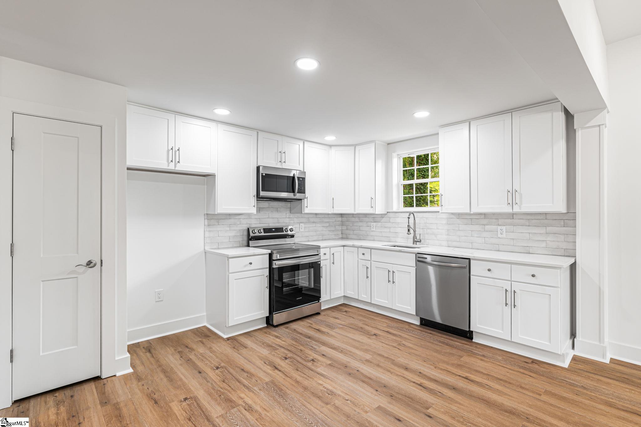 20 Lyncrest Street Greenville, SC 29611