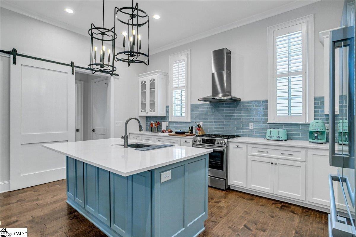 6 Bristow Drive Greenville, SC 29615