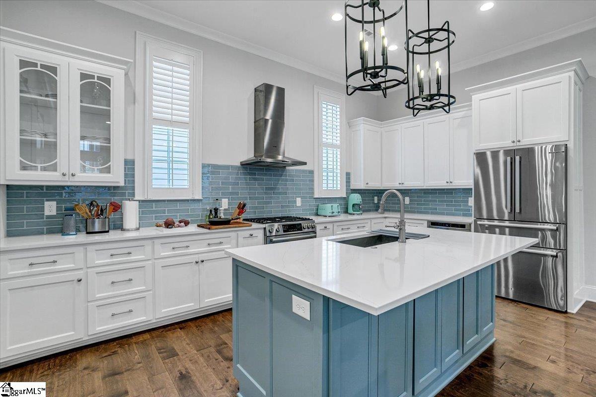 6 Bristow Drive Greenville, SC 29615