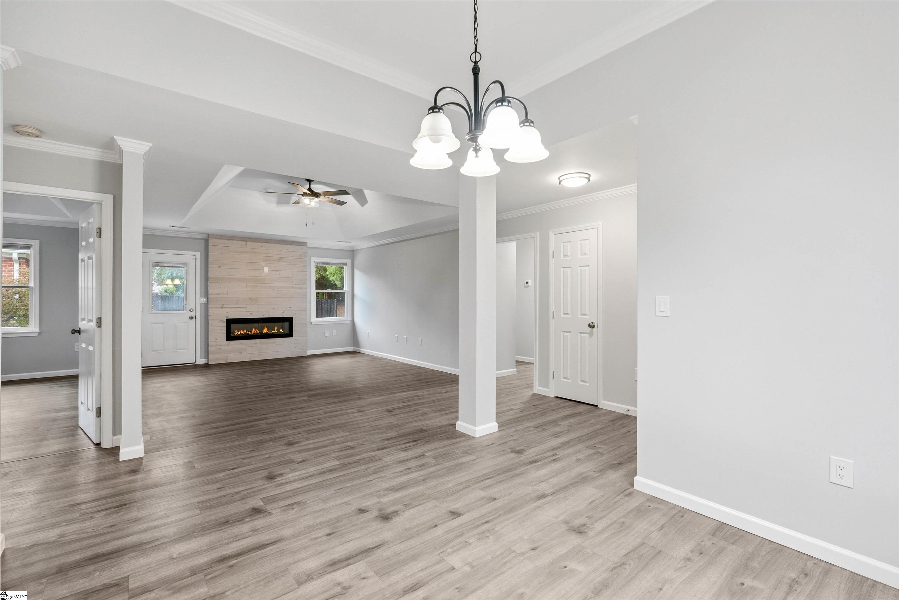 102 Hidden Ridge Drive Spartanburg, SC 29301