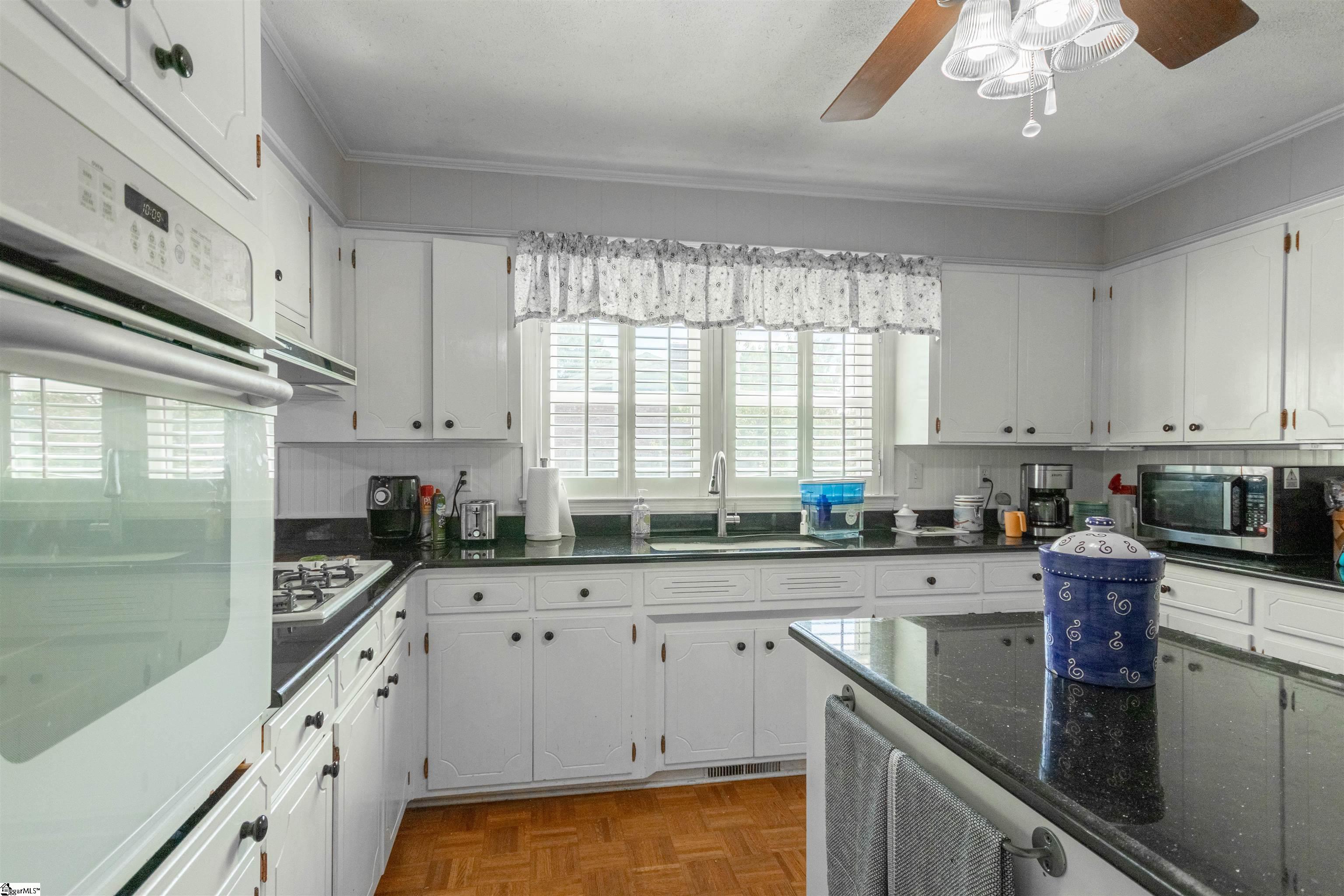 315 Lowndes Drive Spartanburg, SC 29307