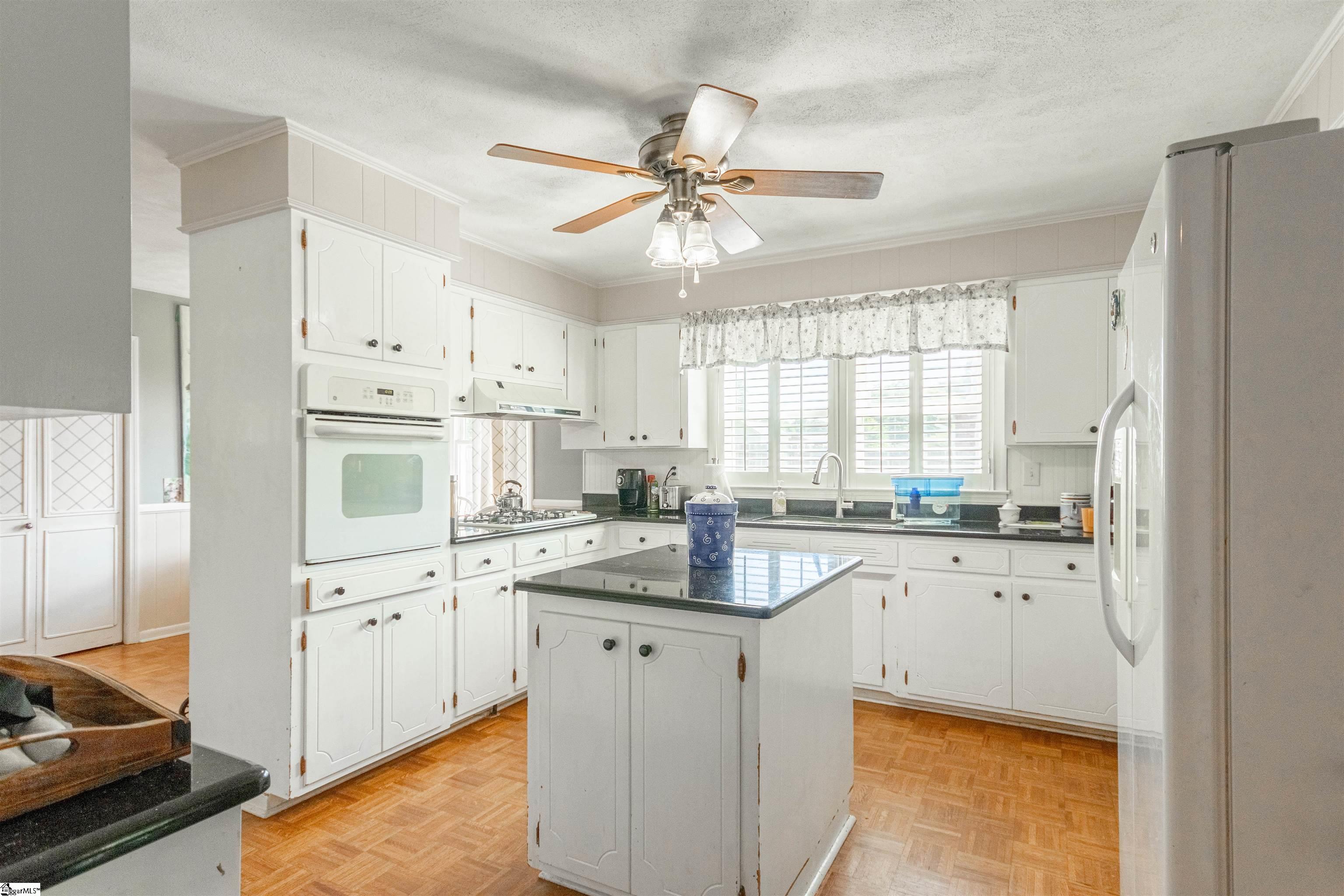 315 Lowndes Drive Spartanburg, SC 29307
