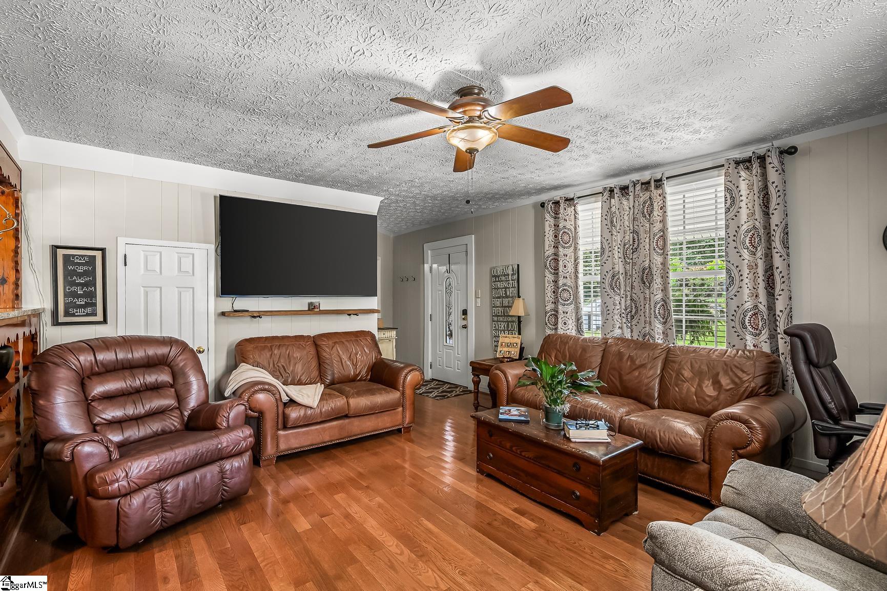 22 Hammett Street Piedmont, SC 29673