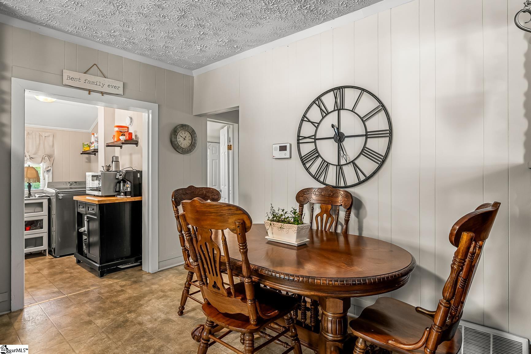 22 Hammett Street Piedmont, SC 29673