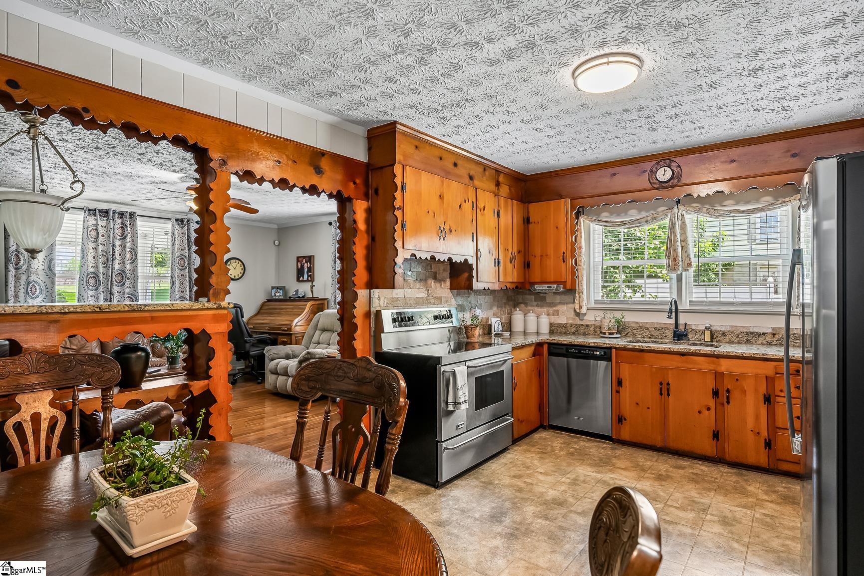 22 Hammett Street Piedmont, SC 29673