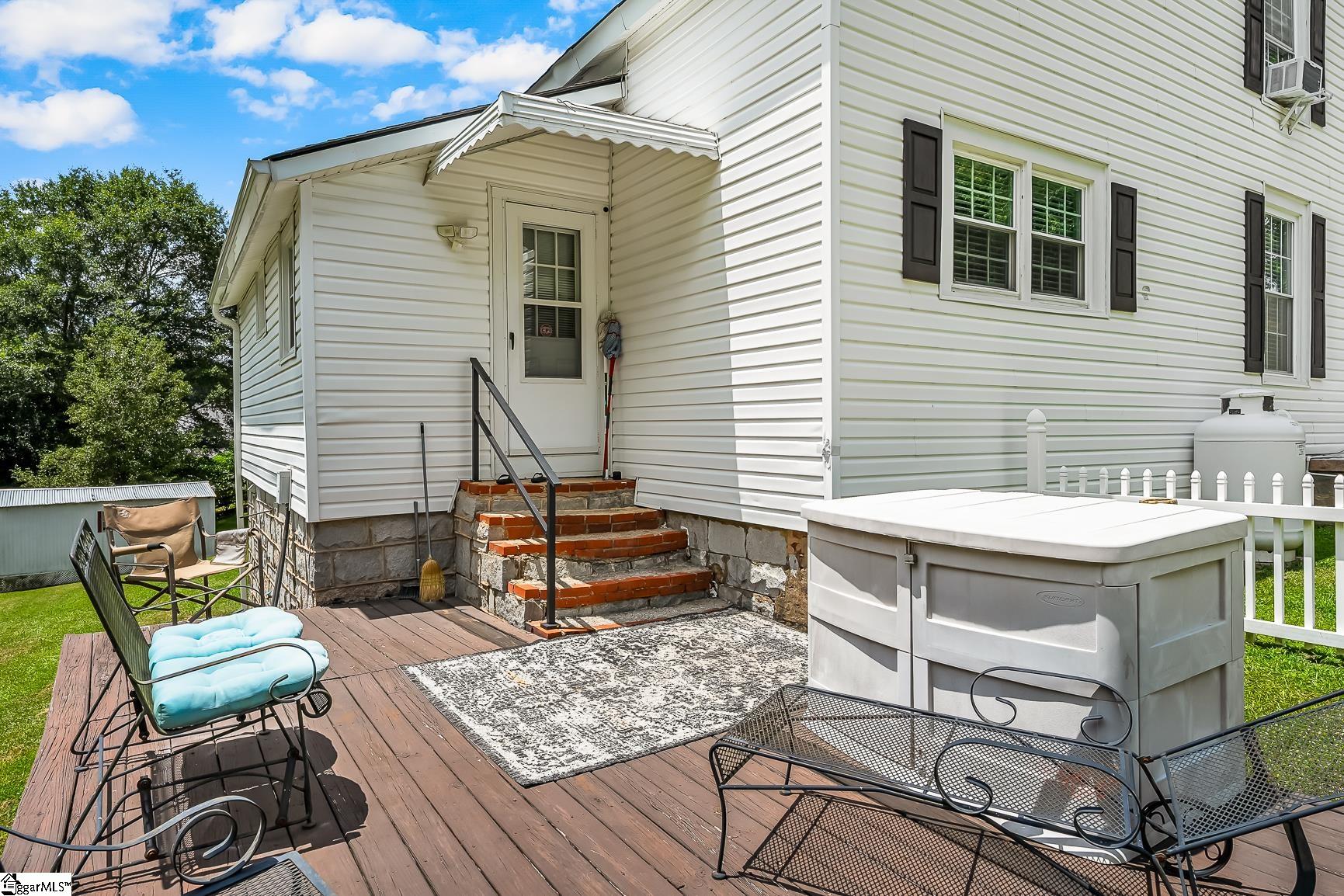 22 Hammett Street Piedmont, SC 29673