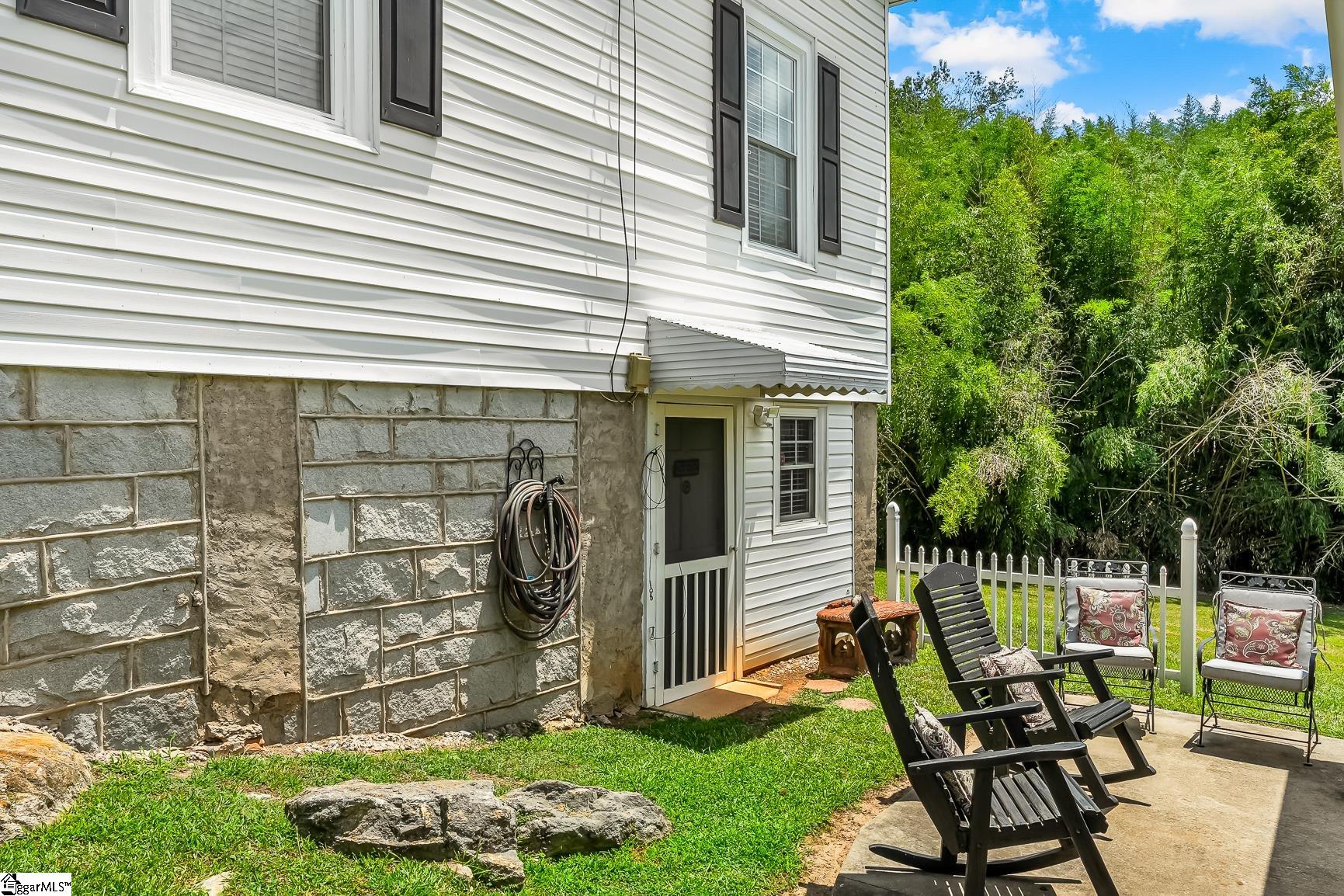 22 Hammett Street Piedmont, SC 29673